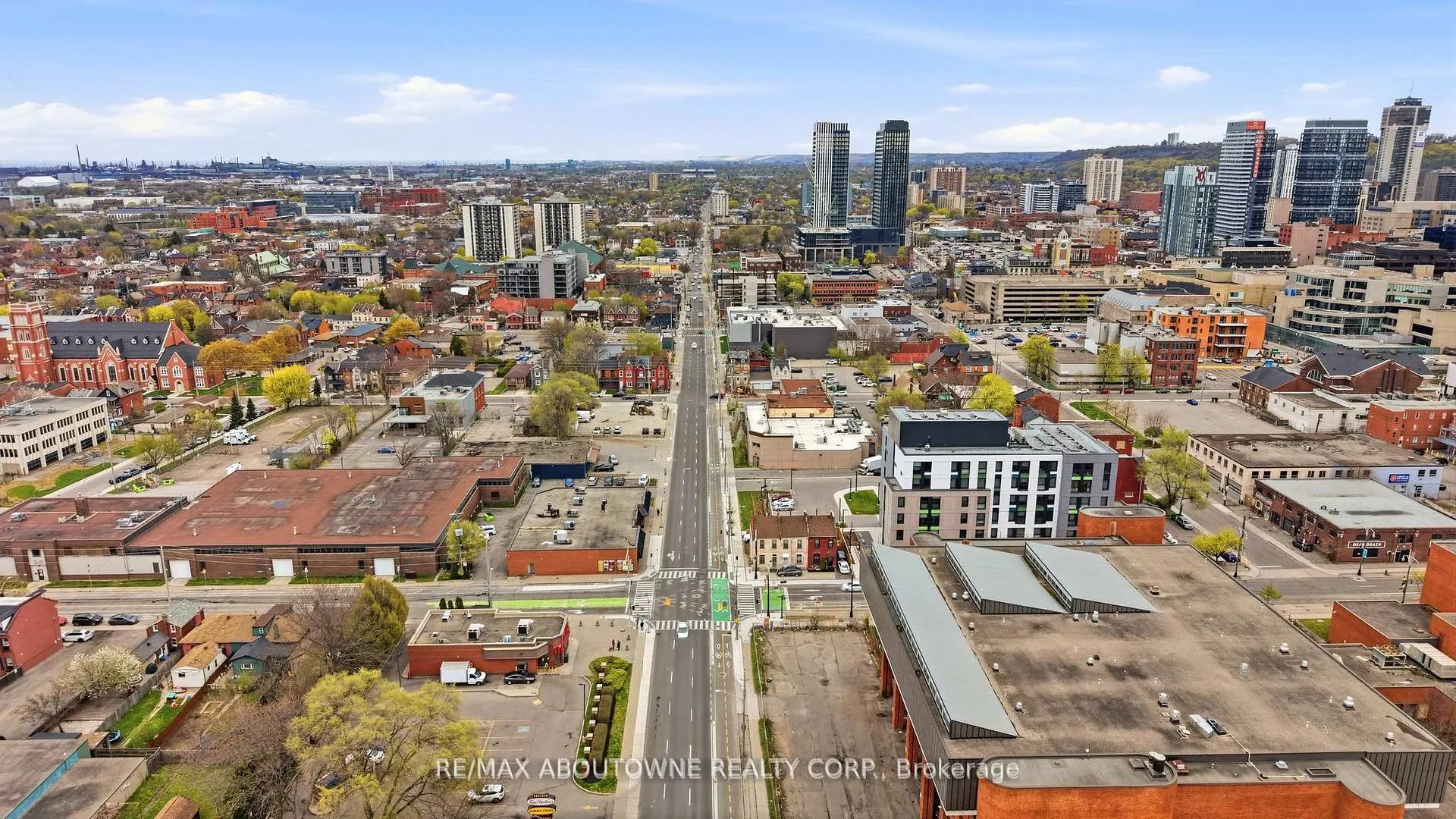 Photo 33 of 116 Bay Street N, Hamilton, Central — HOMEH