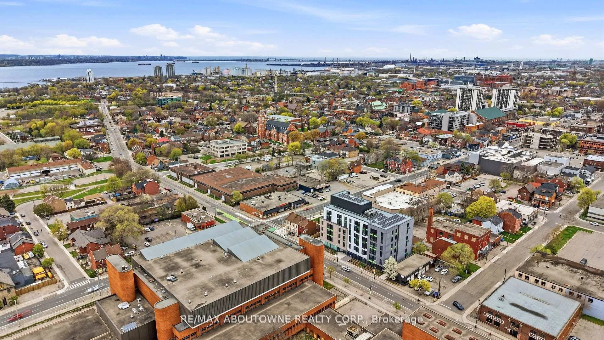 Photo 34 of 116 Bay Street N, Hamilton, Central — HOMEH