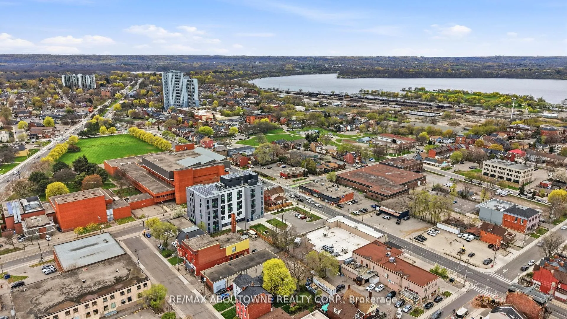 Photo 38 of 116 Bay Street N, Hamilton, Central — HOMEH