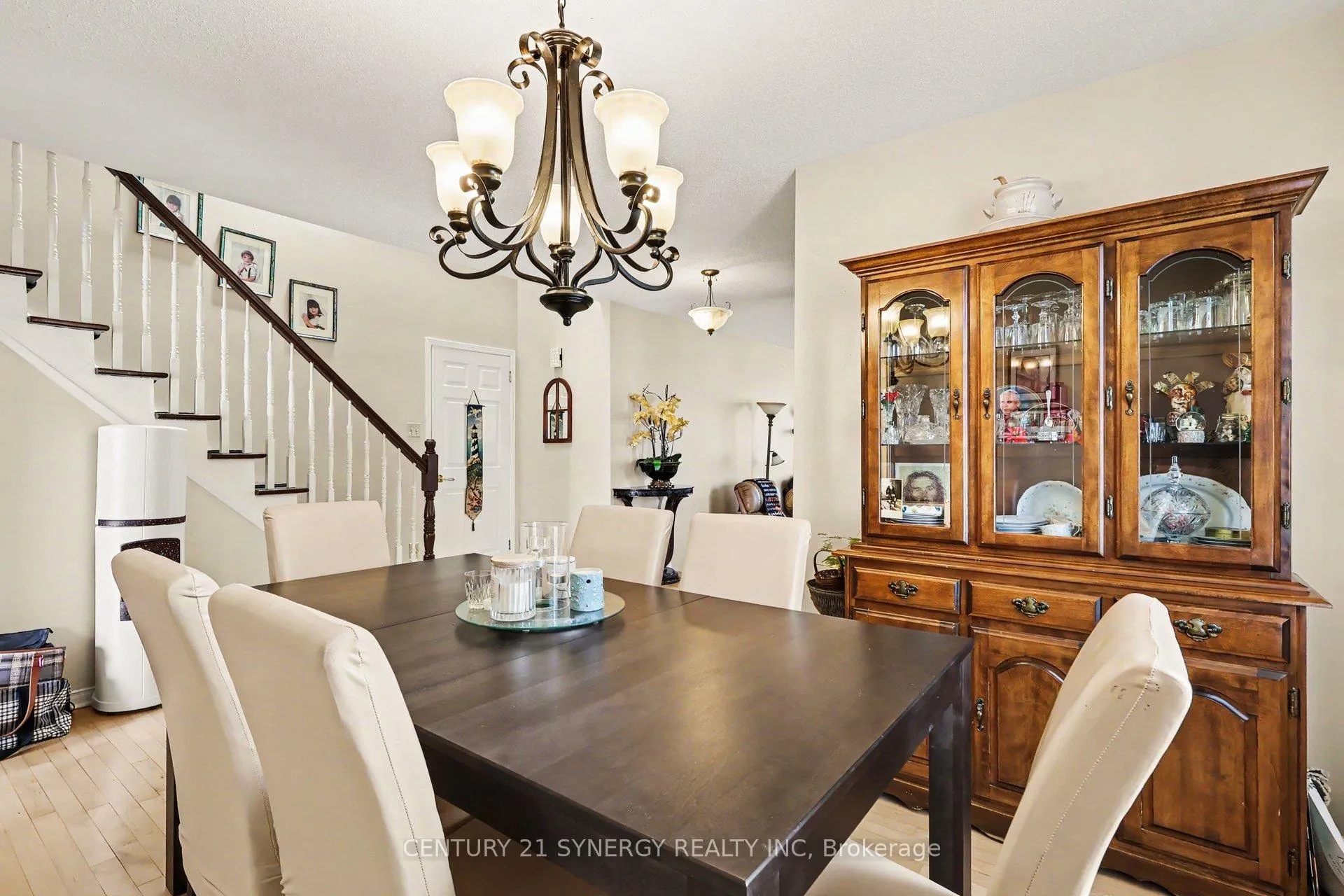Photo 9 of 277 Mceachern Crescent, Ottawa, Bilberry Creek/Queenswood Heights — HOMEH