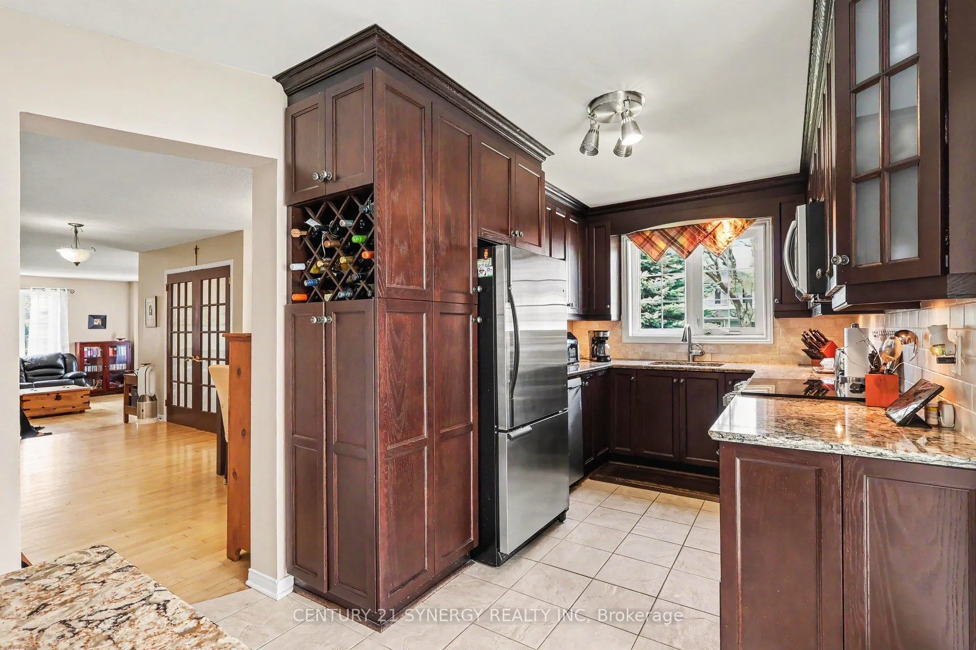 Photo 11 of 277 Mceachern Crescent, Ottawa, Bilberry Creek/Queenswood Heights — HOMEH