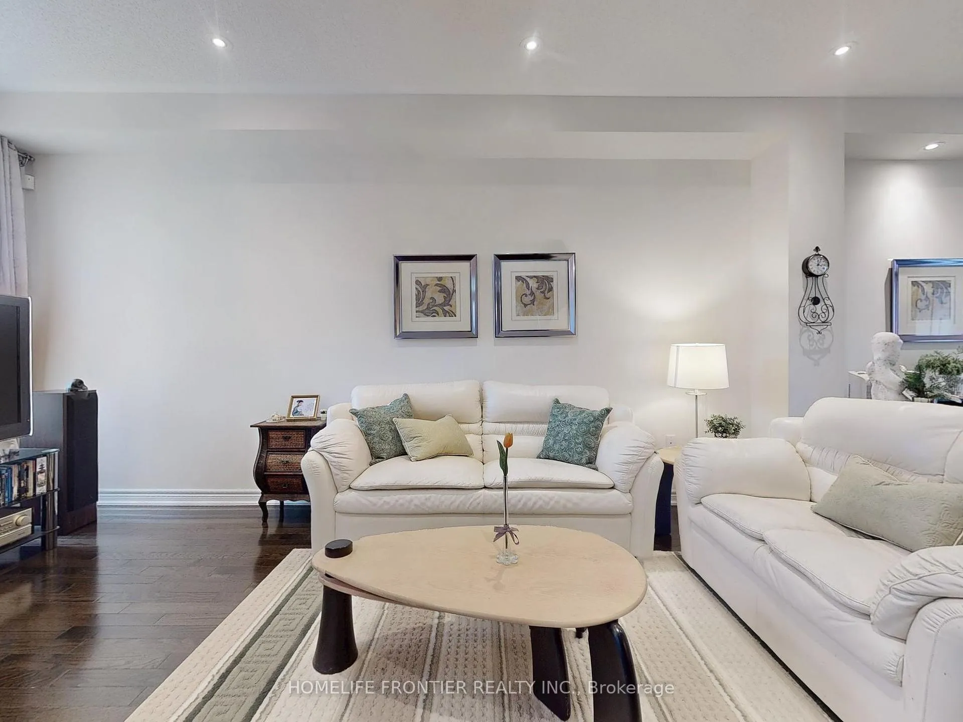 Photo 5 of 26 Outer Banks Drive, Markham, Cornell — HOMEH