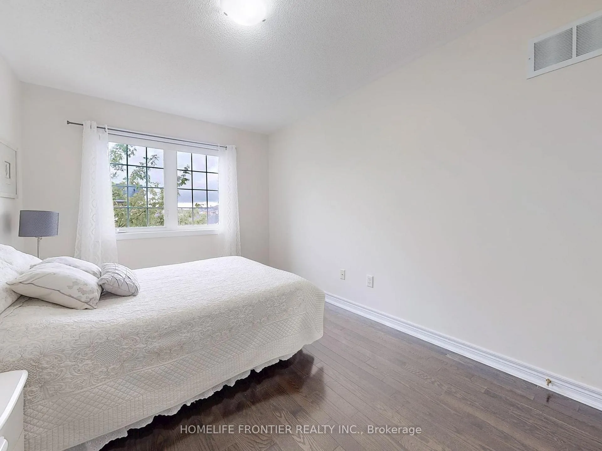 Photo 30 of 26 Outer Banks Drive, Markham, Cornell — HOMEH