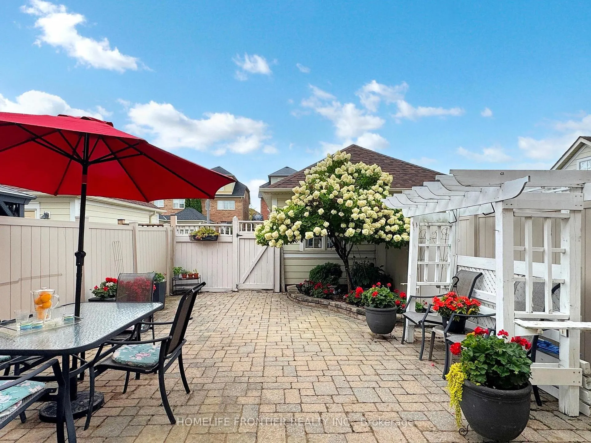 Photo 33 of 26 Outer Banks Drive, Markham, Cornell — HOMEH