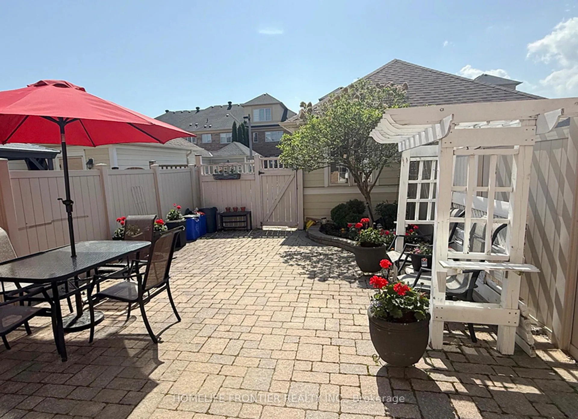 Photo 38 of 26 Outer Banks Drive, Markham, Cornell — HOMEH