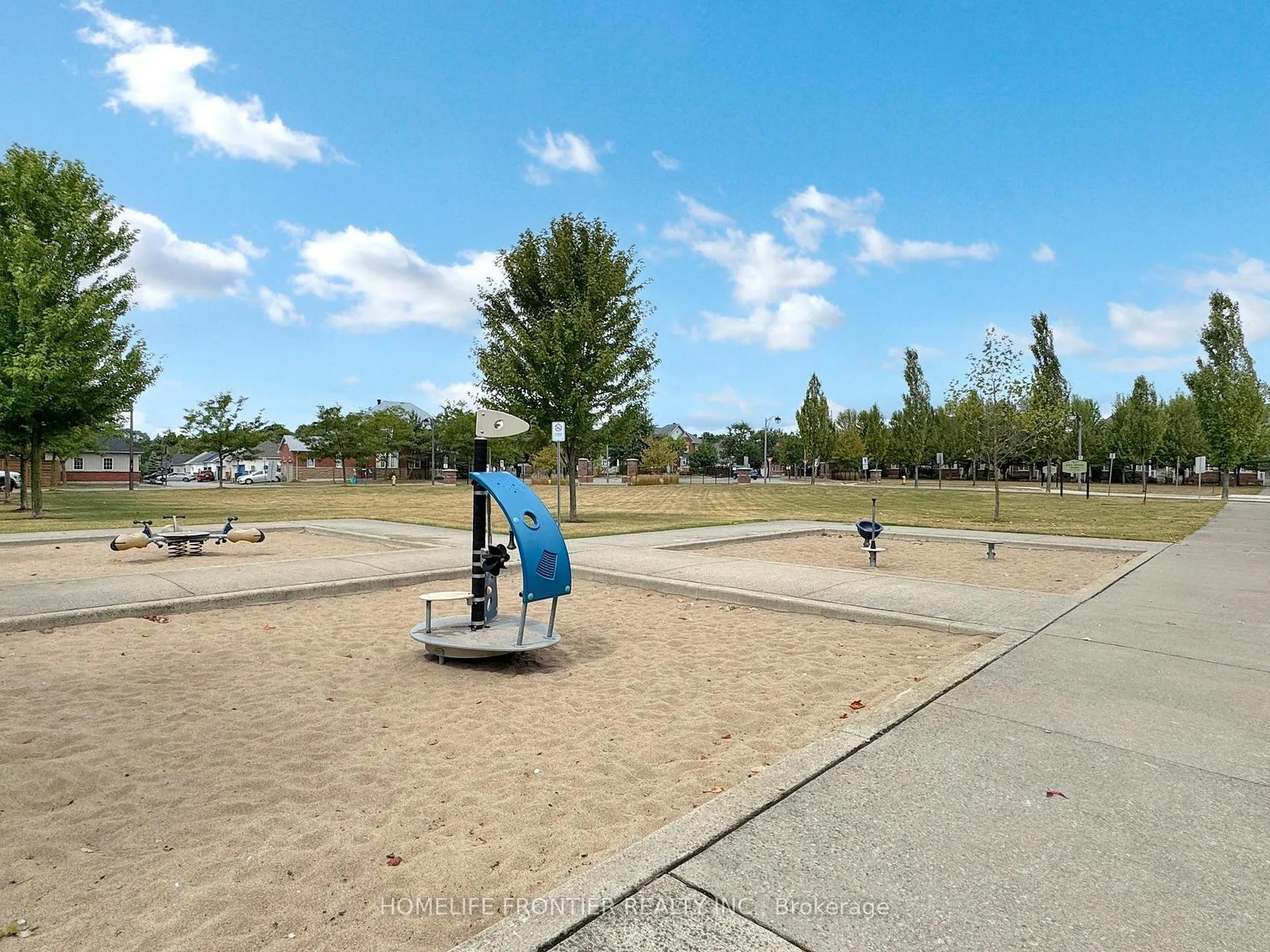 Photo 41 of 26 Outer Banks Drive, Markham, Cornell — HOMEH
