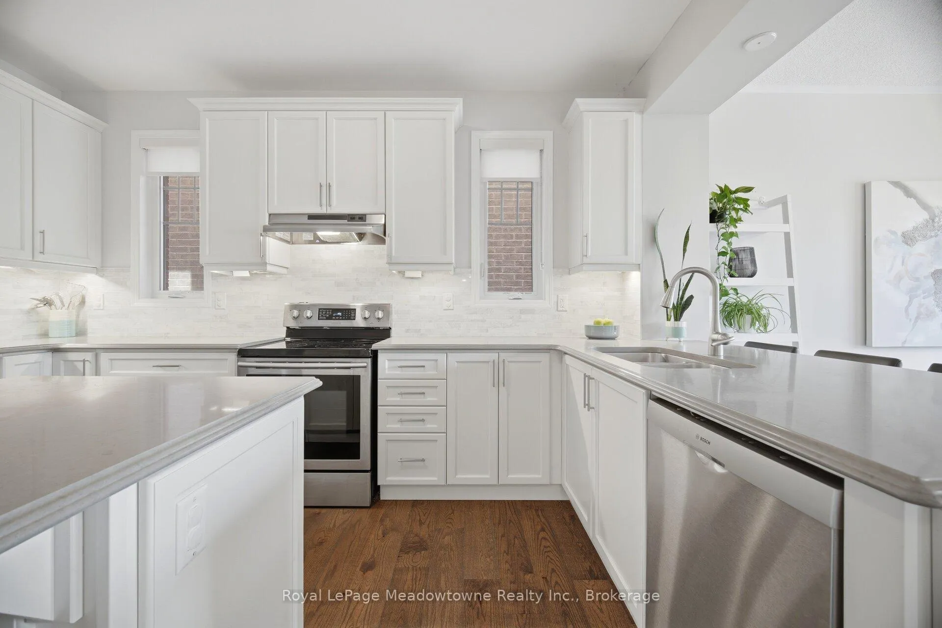 Photo 8 of 1518 Clitherow Street, Milton, Ford — HOMEH