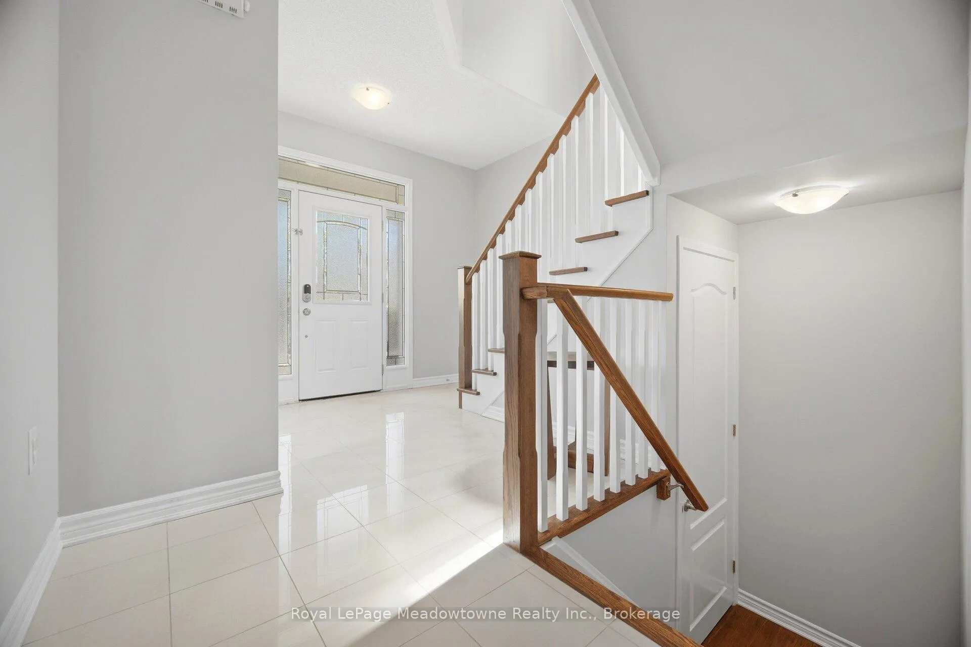 Photo 31 of 1518 Clitherow Street, Milton, Ford — HOMEH