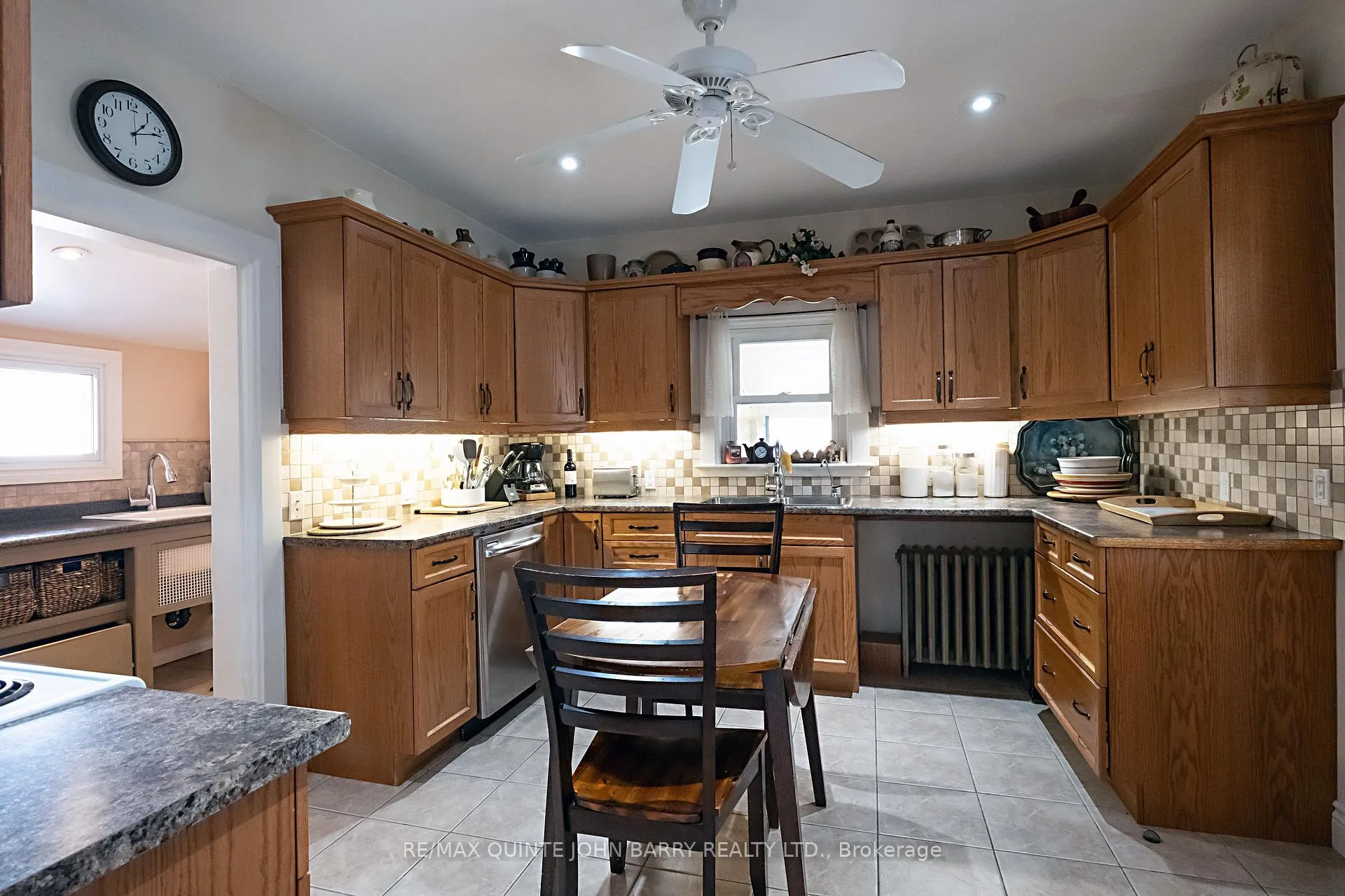 Photo 11 of 77 Cedar Street, Belleville, Belleville Ward — HOMEH