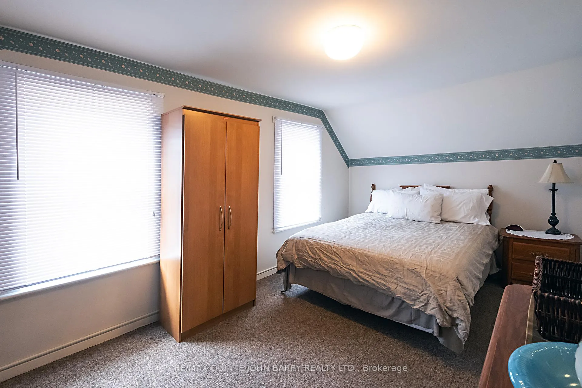 Photo 22 of 77 Cedar Street, Belleville, Belleville Ward — HOMEH