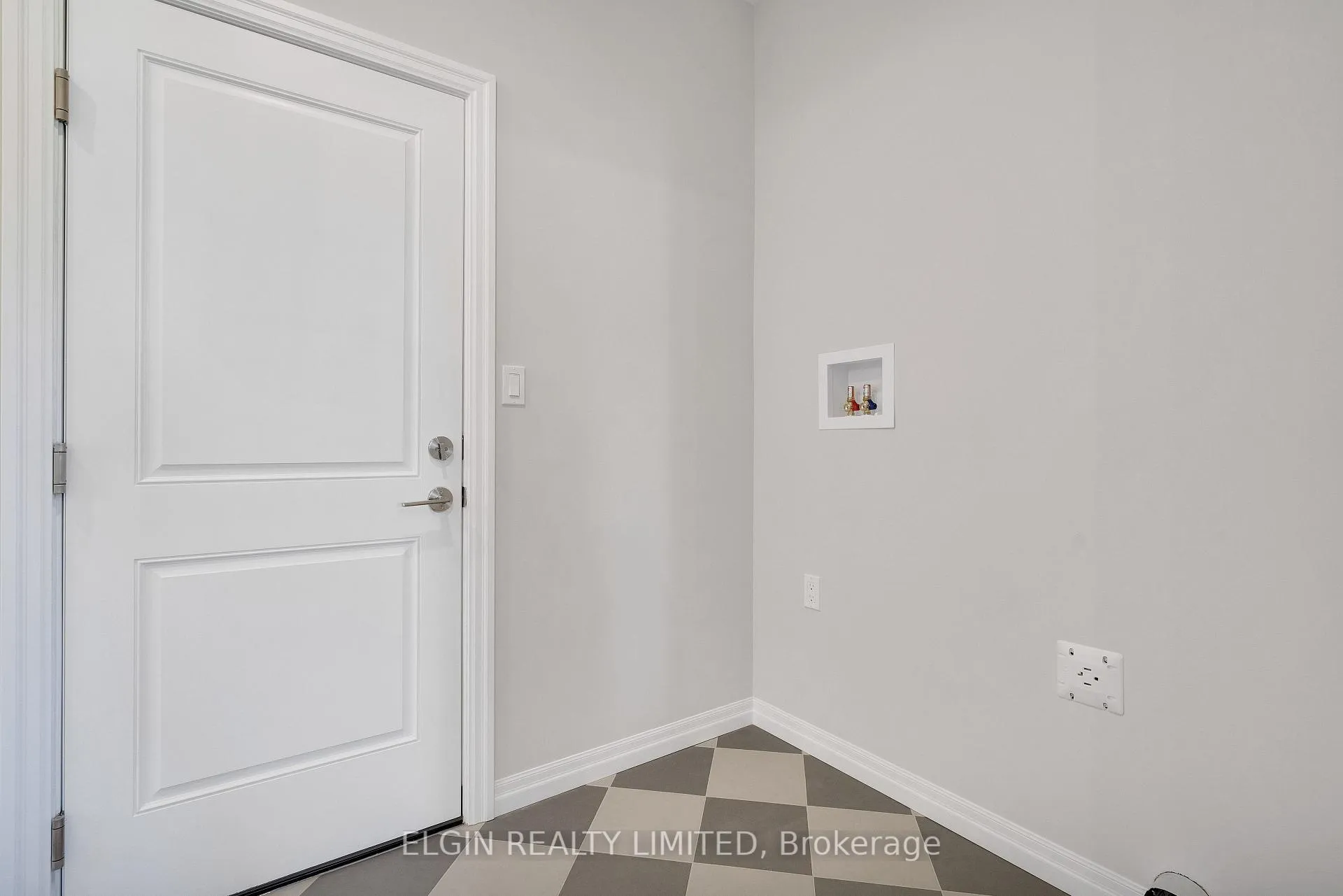 Photo 23 of 4 Keba Crescent, Tillsonburg — HOMEH