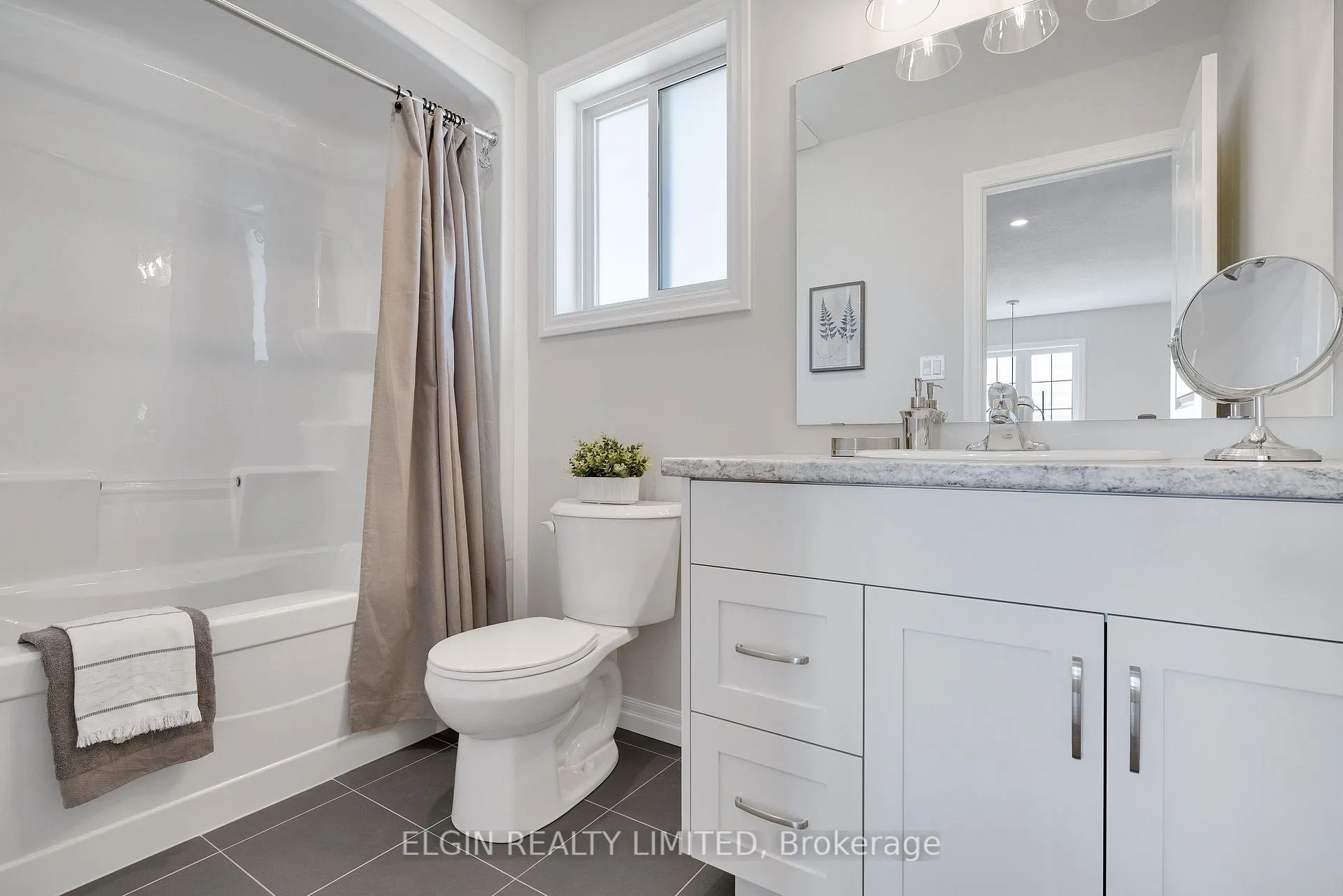Photo 32 of 4 Keba Crescent, Tillsonburg — HOMEH