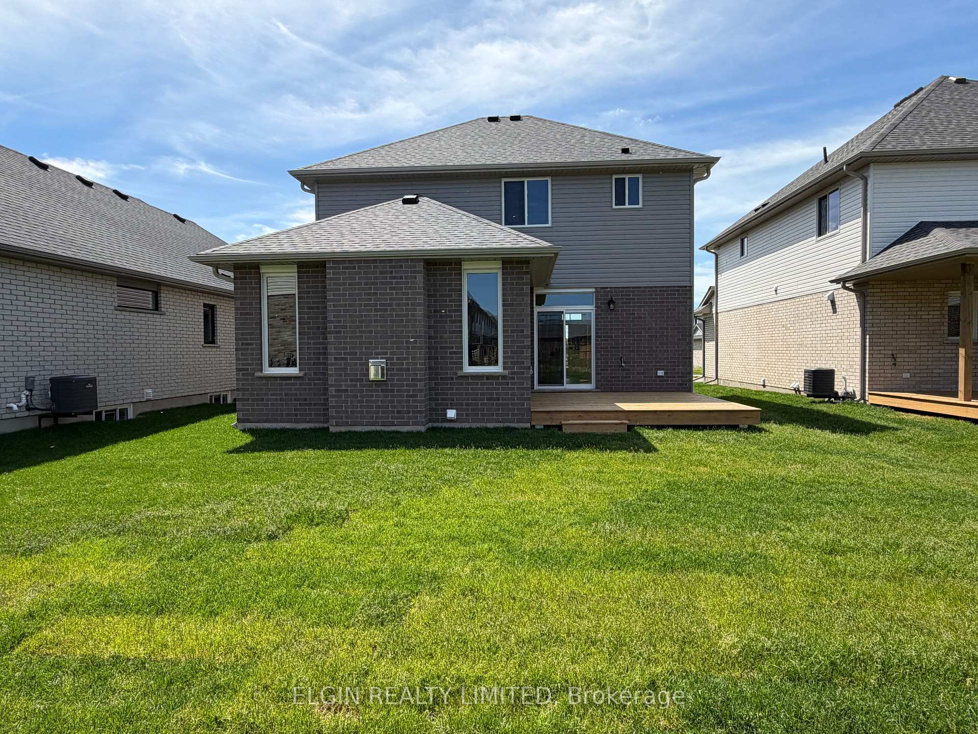 Photo 3 of 4 Keba Crescent, Tillsonburg — HOMEH