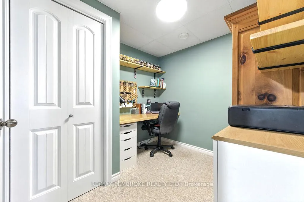 Photo 25 of 8 Greenvale Crescent, Petawawa — HOMEH