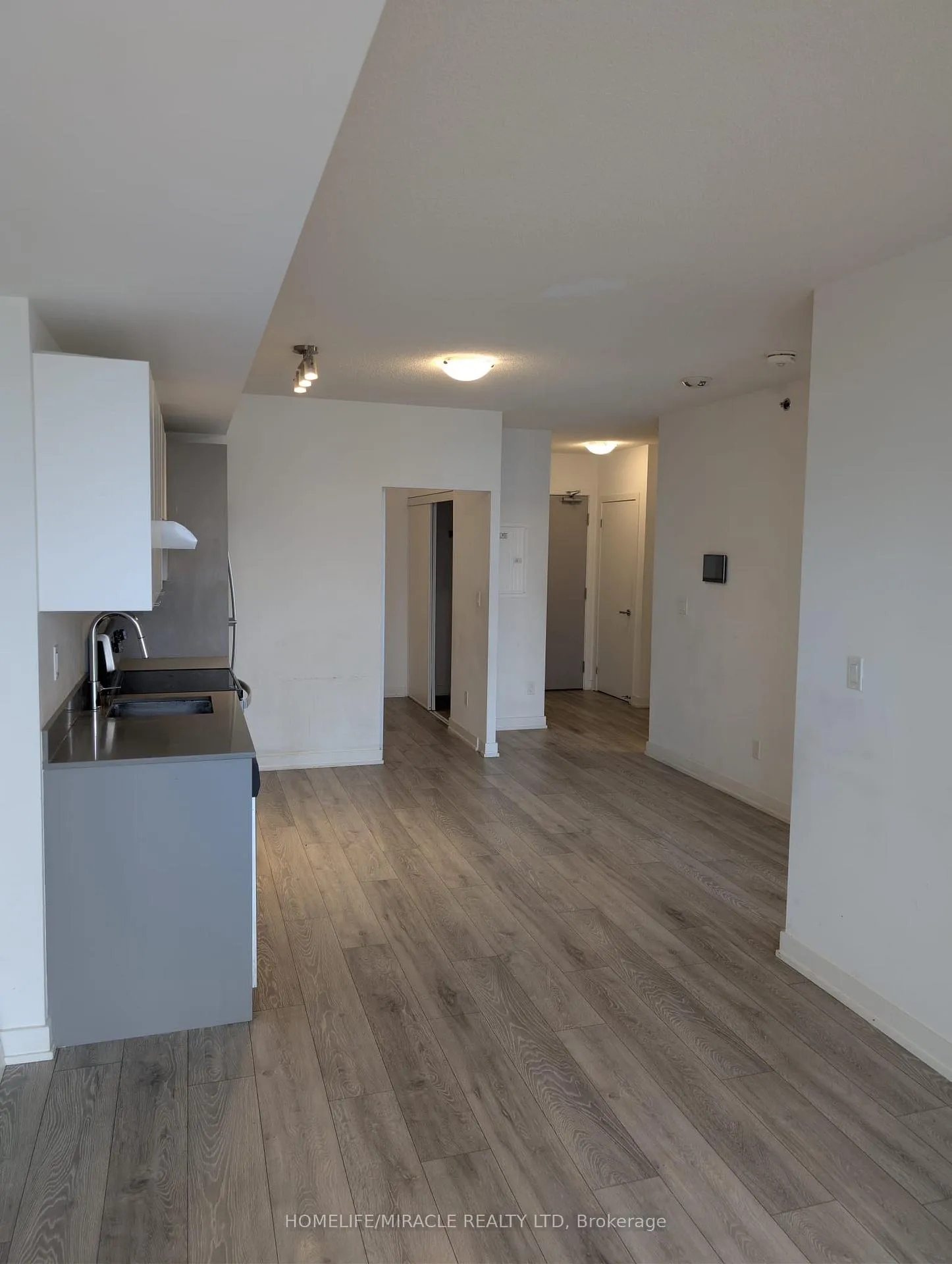 Photo 3 of Unit A214, 3210 Dakota Common, Burlington, Alton — HOMEH