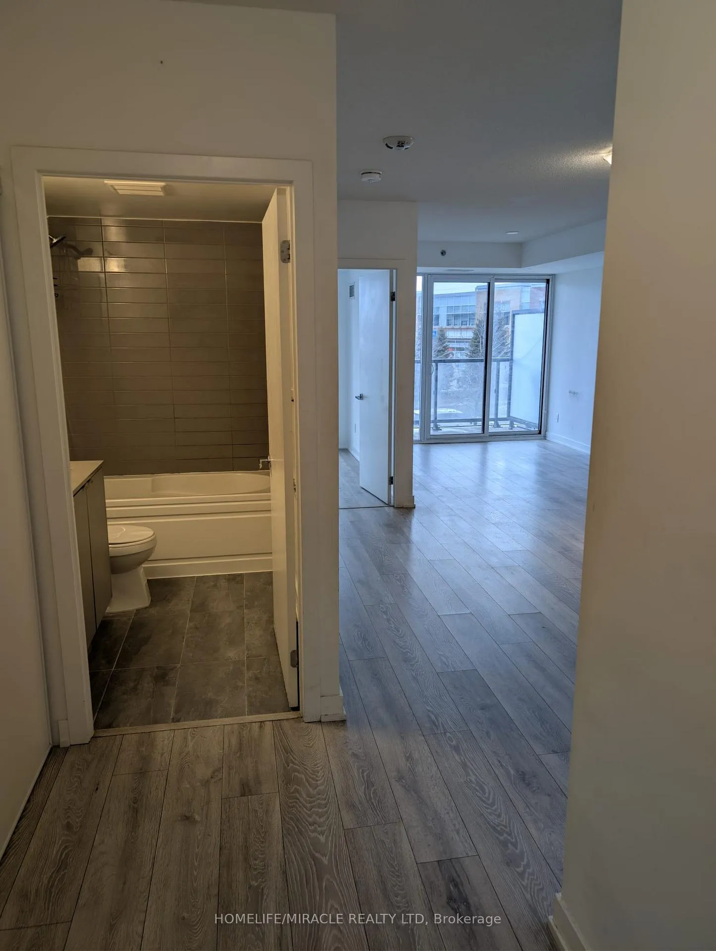 Photo 5 of Unit A214, 3210 Dakota Common, Burlington, Alton — HOMEH