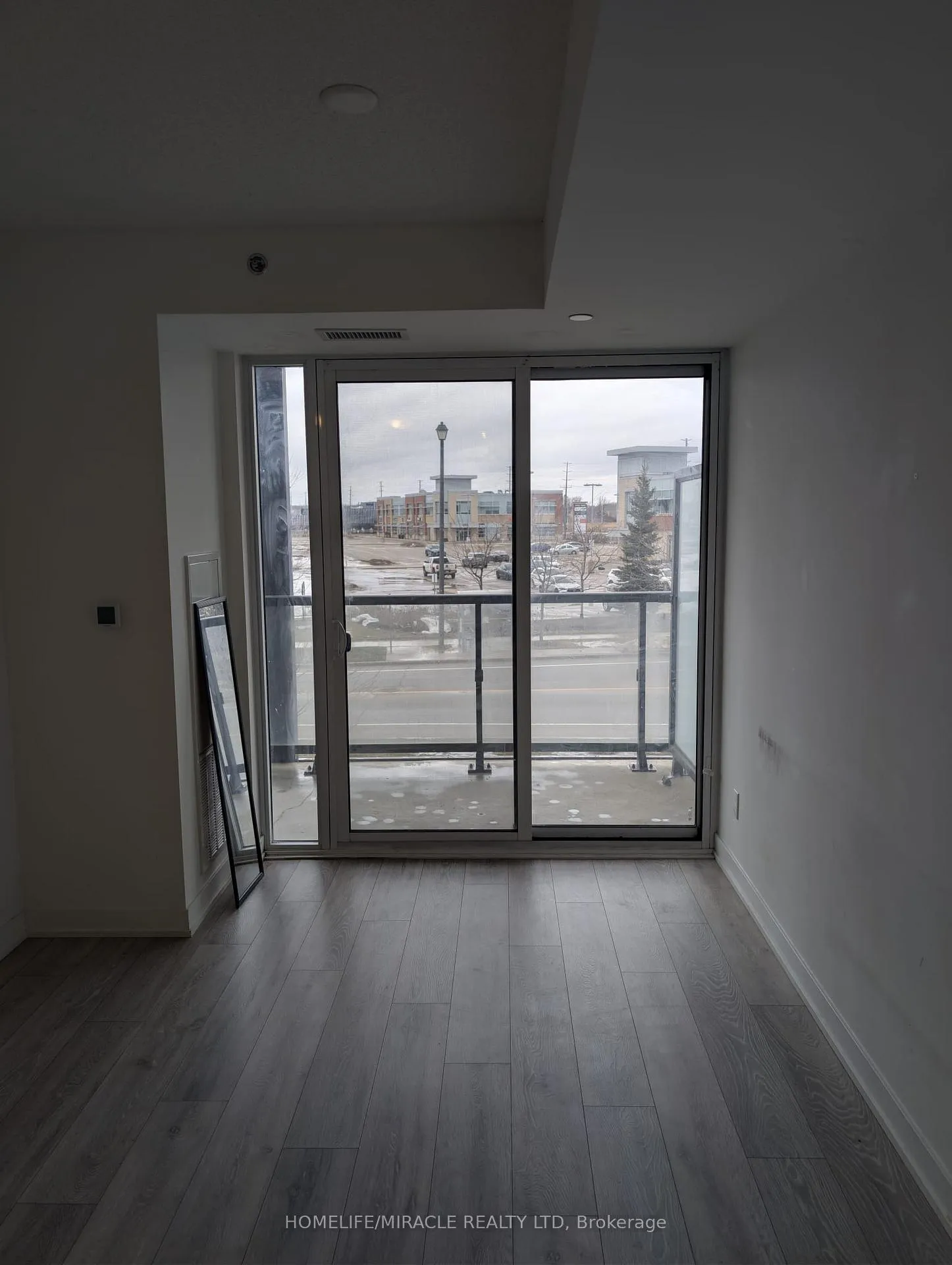 Photo 9 of Unit A214, 3210 Dakota Common, Burlington, Alton — HOMEH