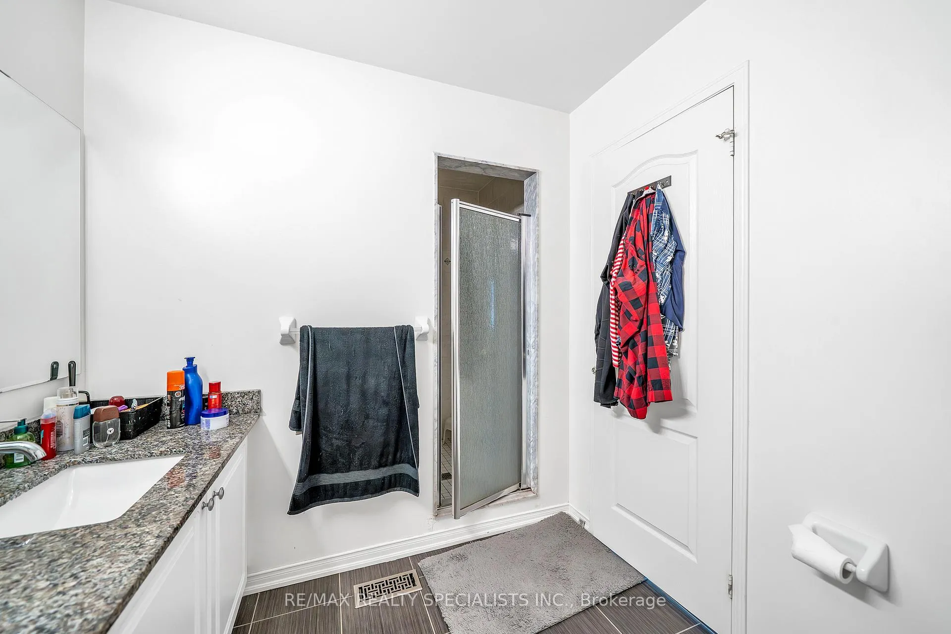 Photo 13 of 29 Skelton Crescent, Ajax, Central East — HOMEH
