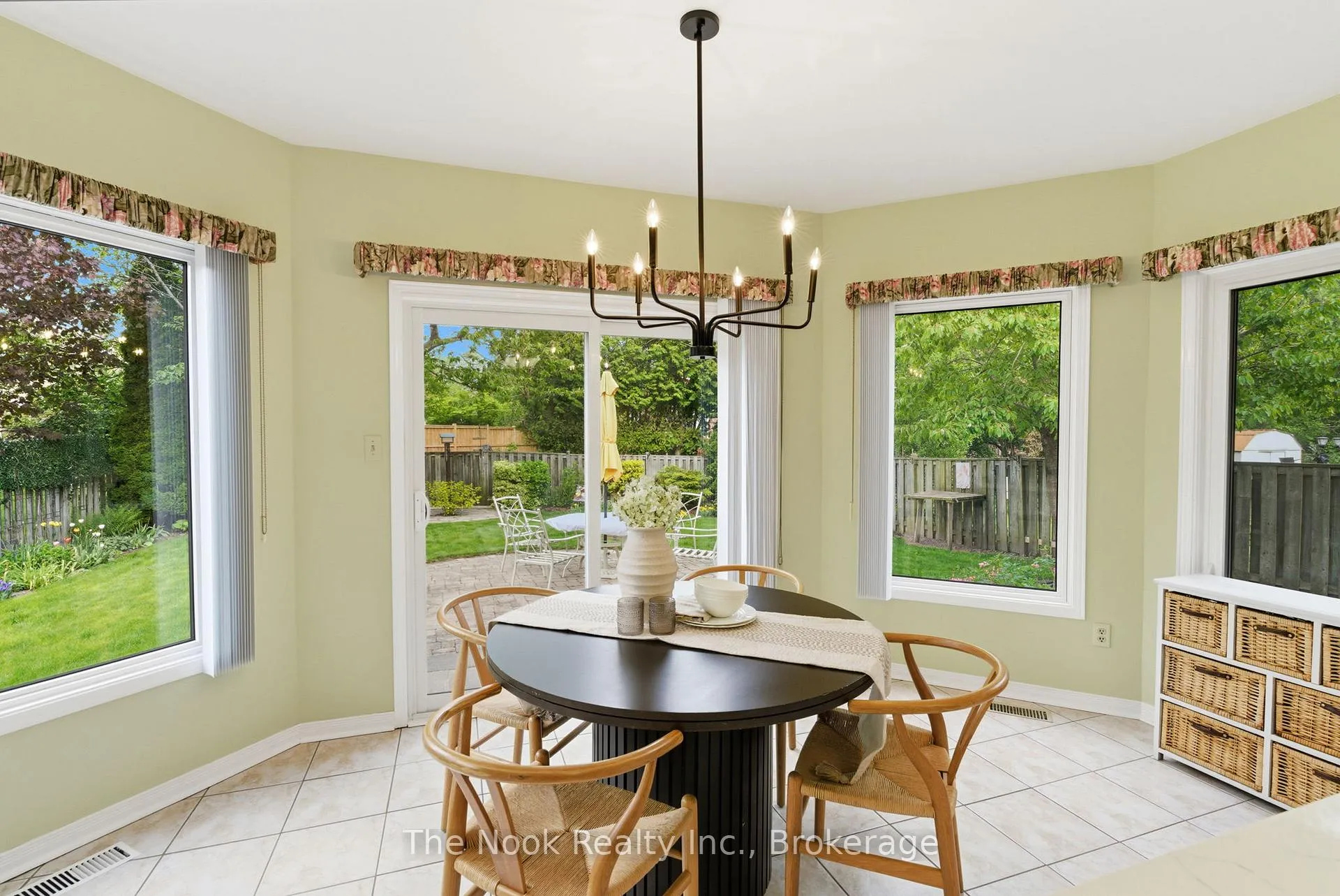 Photo 18 of 715 Anderson Street, Whitby, Blue Grass Meadows — HOMEH