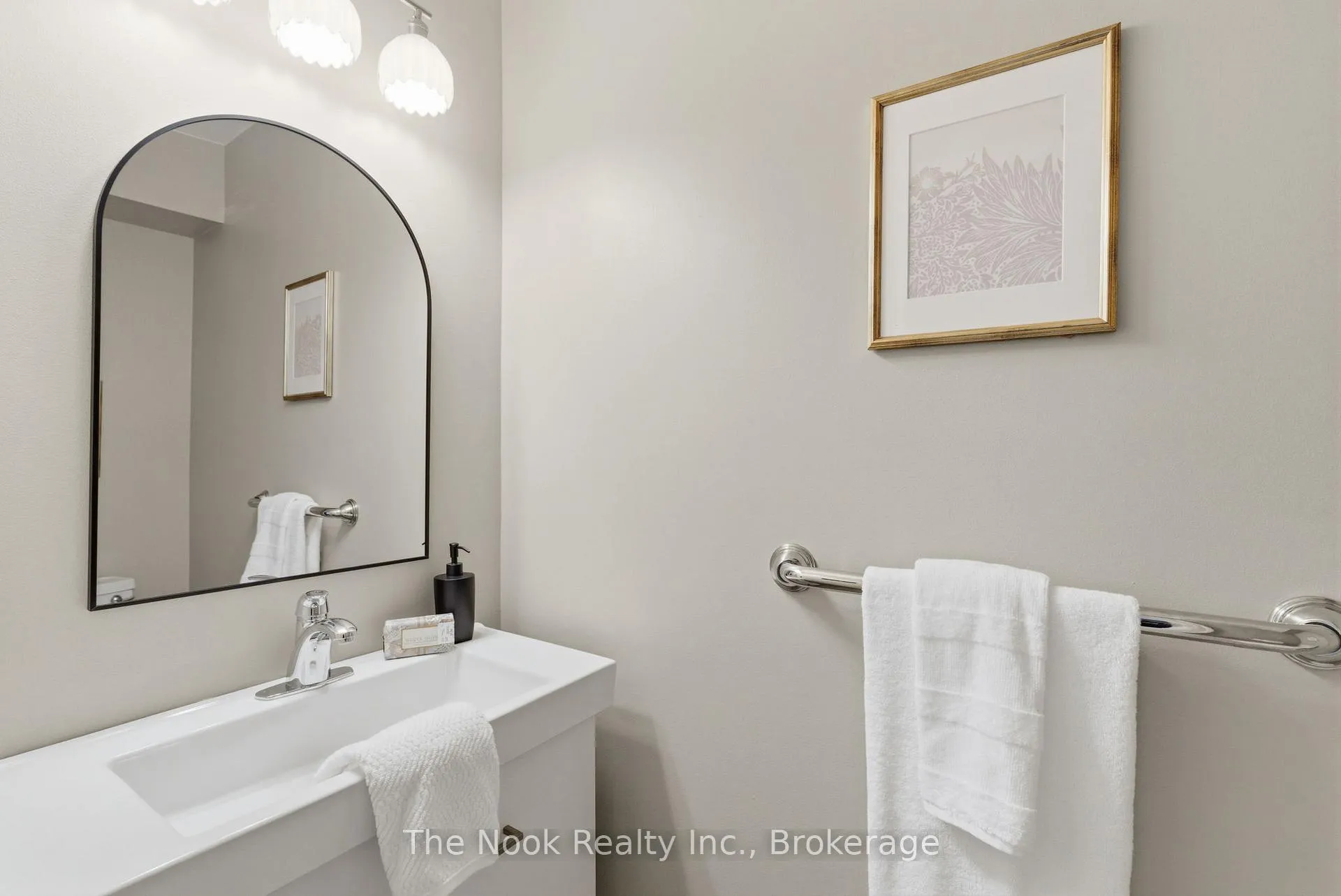 Photo 23 of 715 Anderson Street, Whitby, Blue Grass Meadows — HOMEH