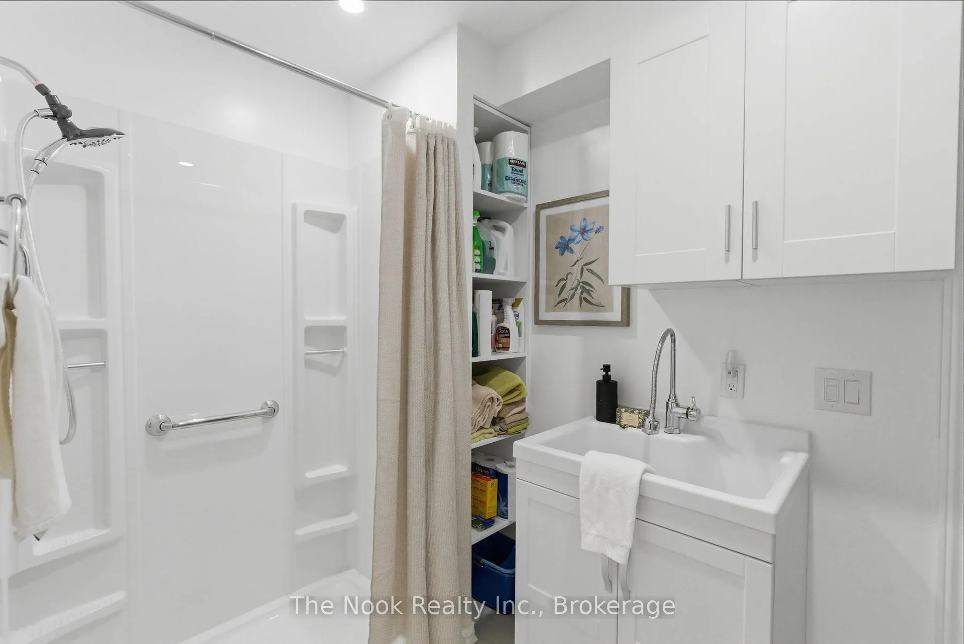 Photo 24 of 715 Anderson Street, Whitby, Blue Grass Meadows — HOMEH