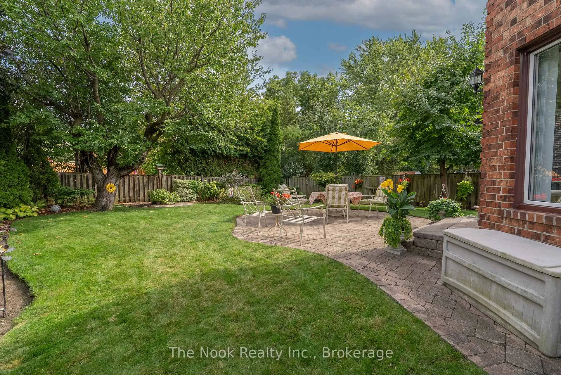 Photo 47 of 715 Anderson Street, Whitby, Blue Grass Meadows — HOMEH