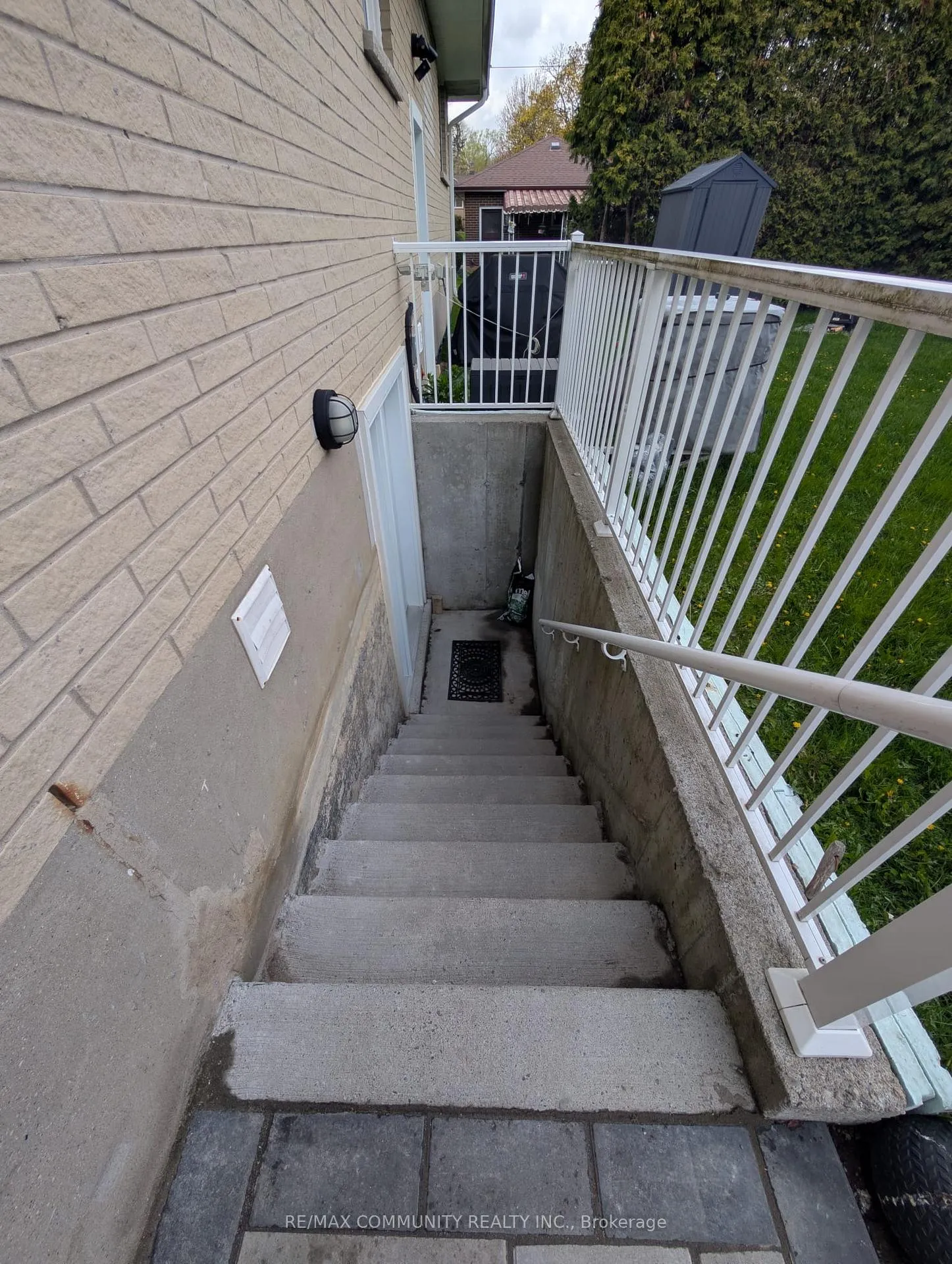 Photo 2 of Unit Basement, 837 Glenrush Street, Oshawa, Northglen — HOMEH