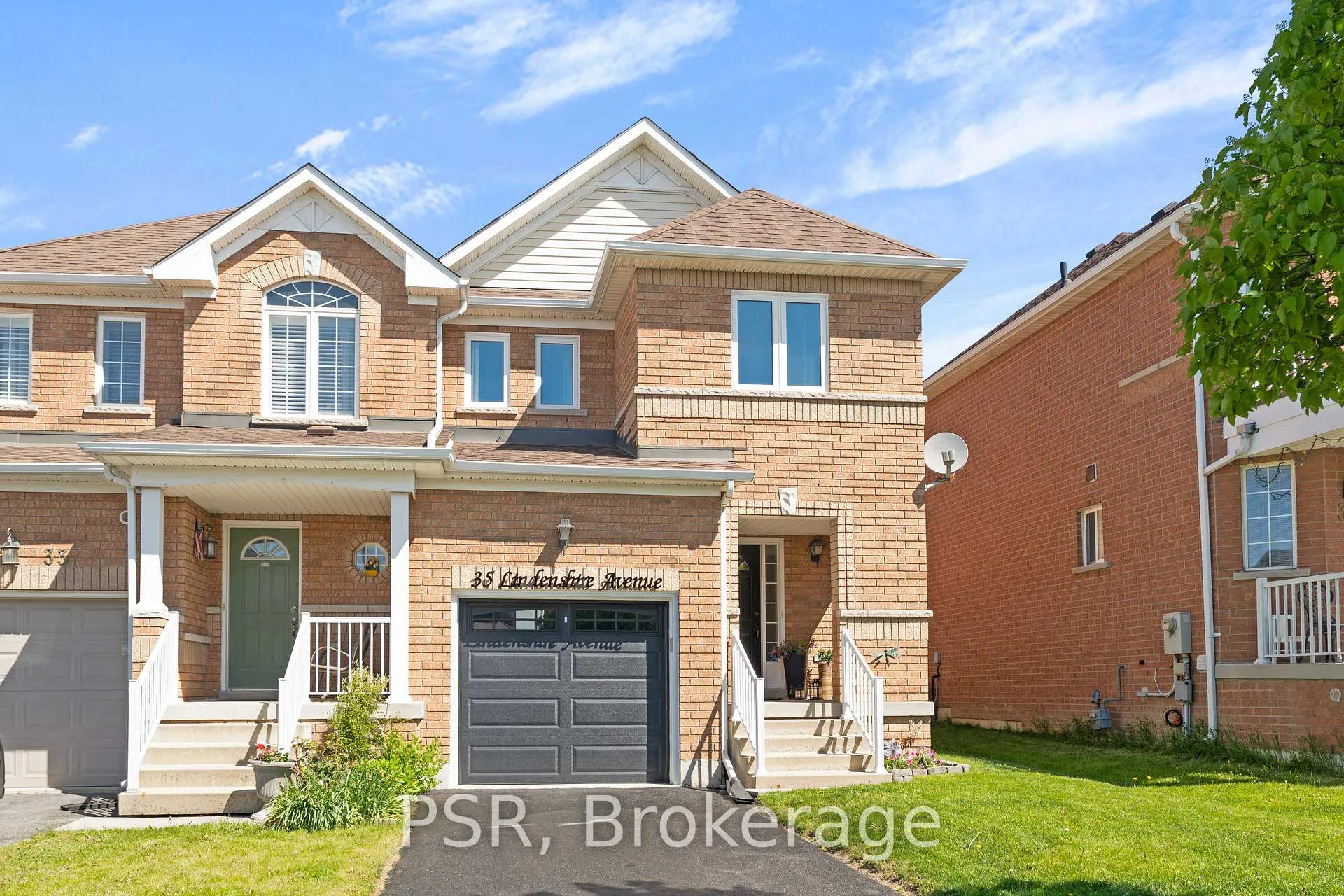 Photo 1 of 35 Lindenshire Avenue, Vaughan, Maple — HOMEH