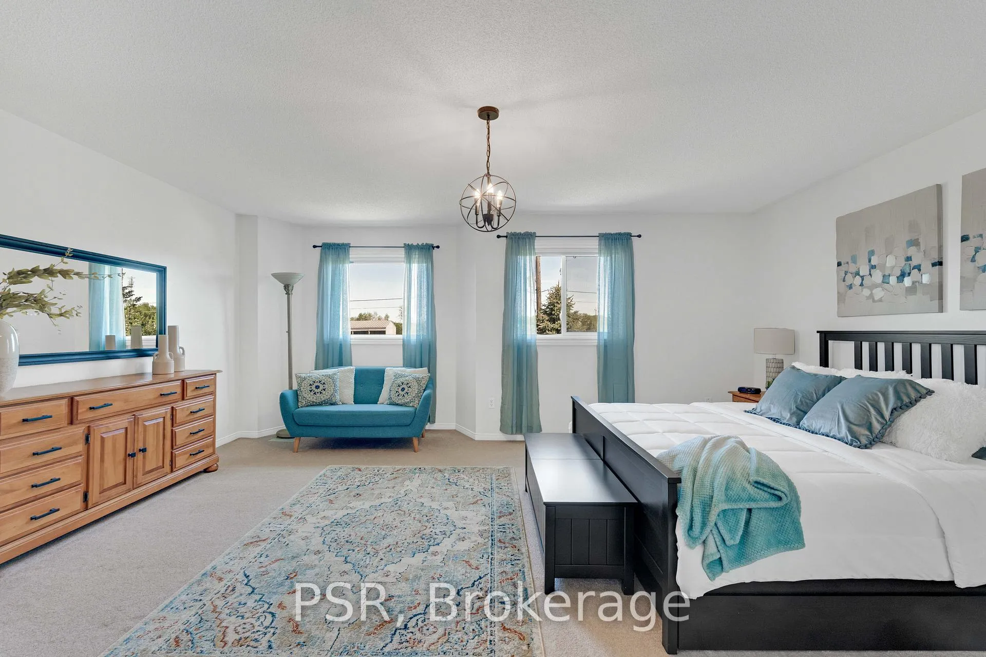 Photo 15 of 35 Lindenshire Avenue, Vaughan, Maple — HOMEH