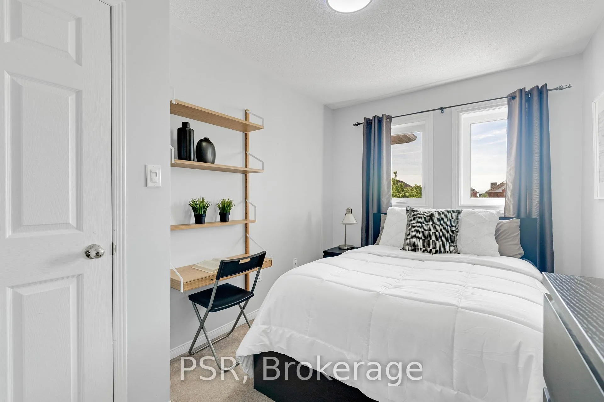 Photo 19 of 35 Lindenshire Avenue, Vaughan, Maple — HOMEH