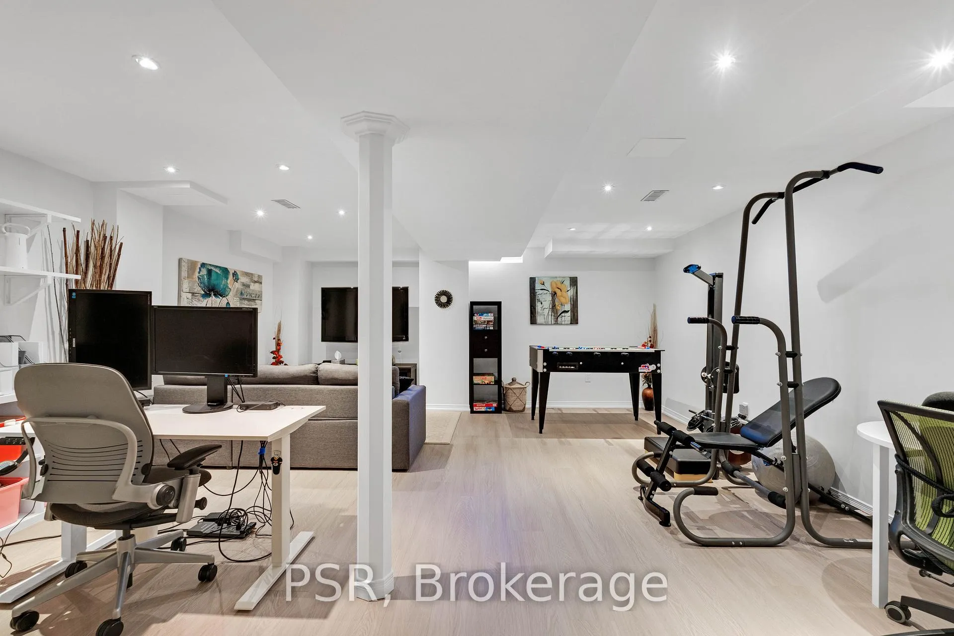 Photo 22 of 35 Lindenshire Avenue, Vaughan, Maple — HOMEH