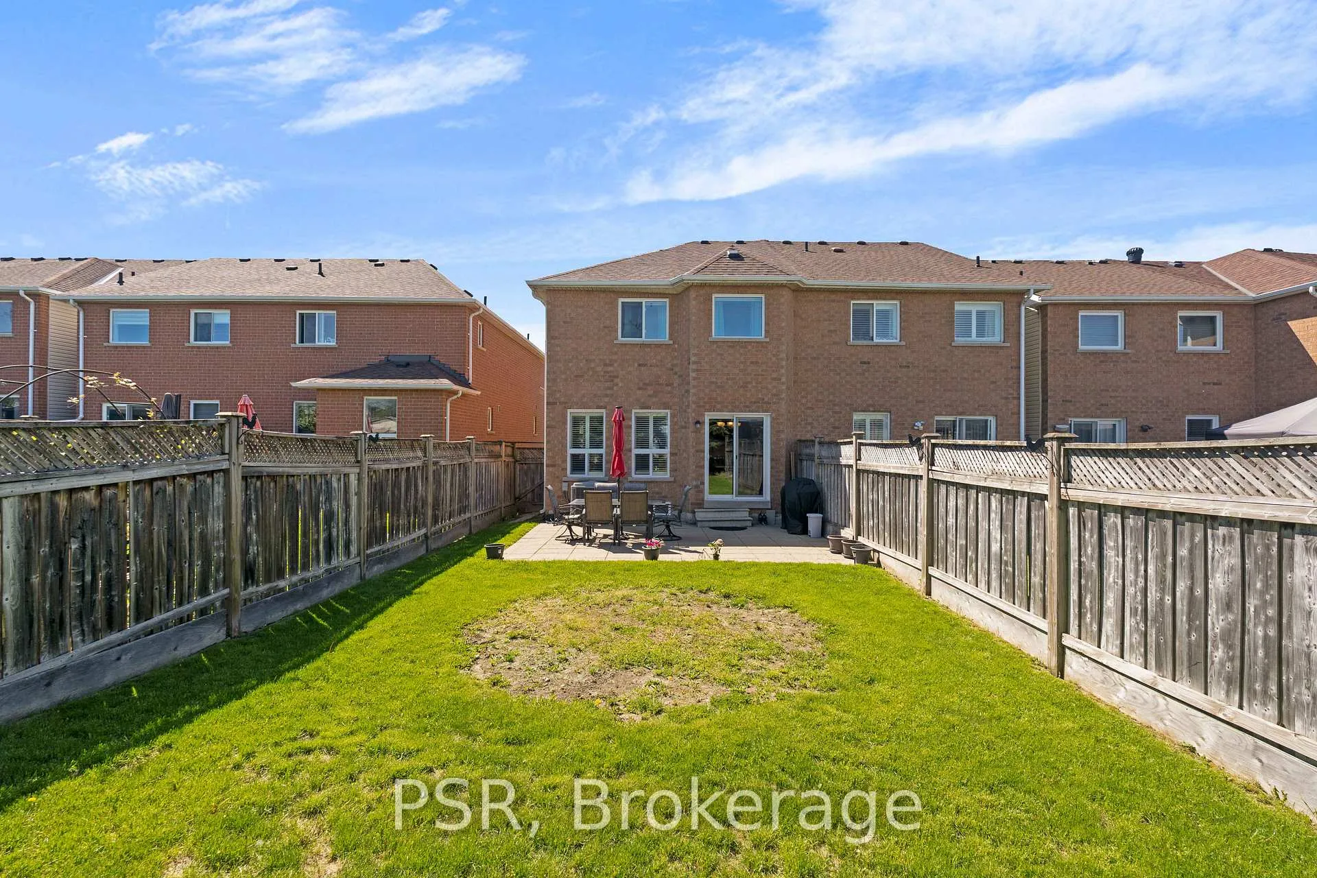 Photo 25 of 35 Lindenshire Avenue, Vaughan, Maple — HOMEH