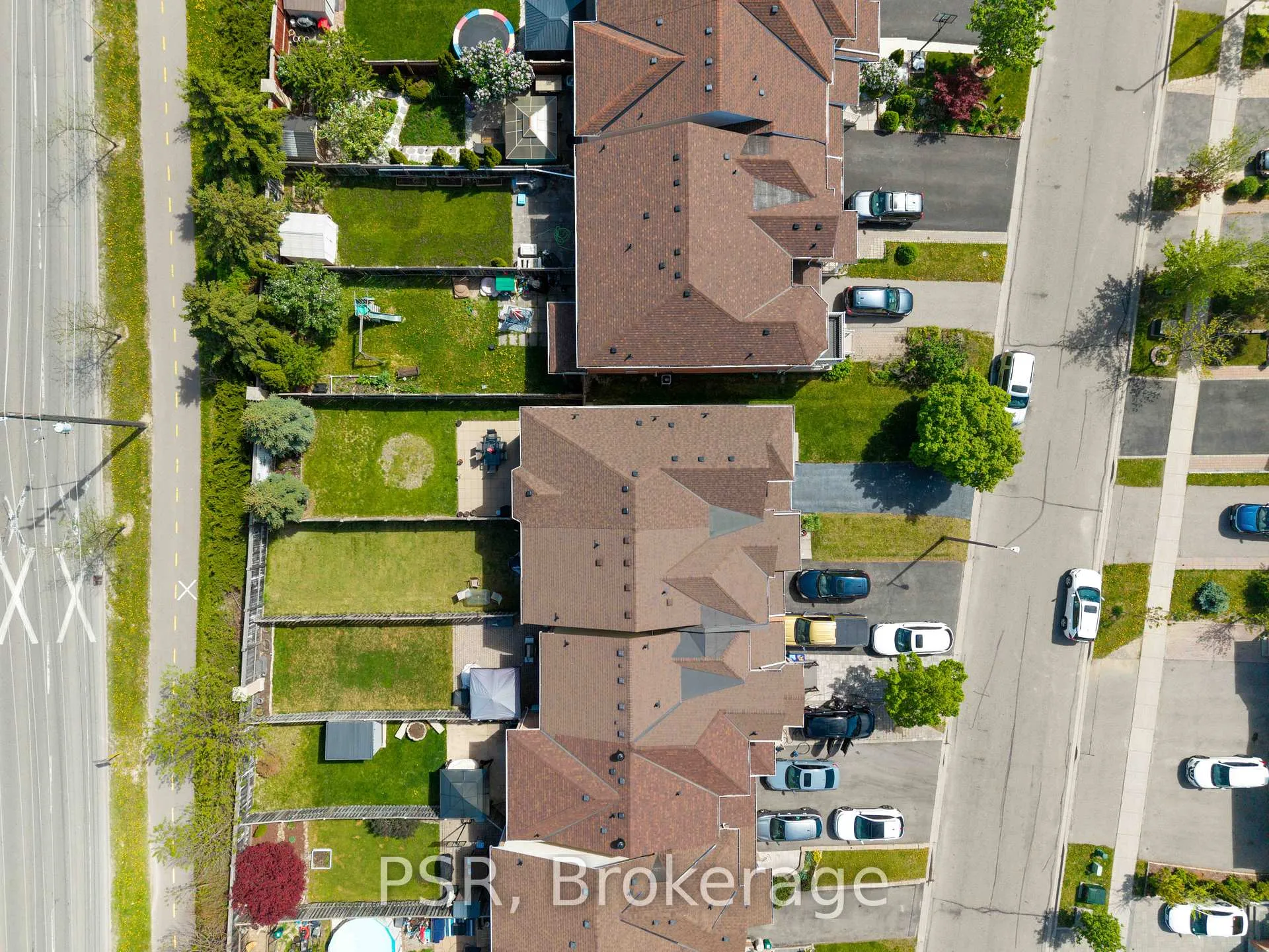 Photo 26 of 35 Lindenshire Avenue, Vaughan, Maple — HOMEH