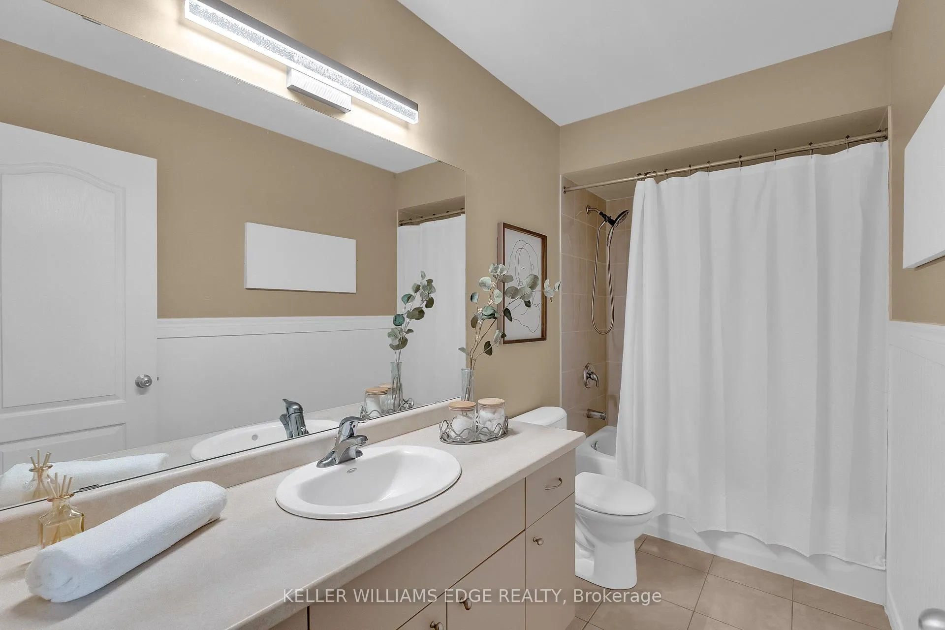 Photo 27 of Unit 19, 40 Dartmouth Gate, Hamilton, Stoney Creek — HOMEH