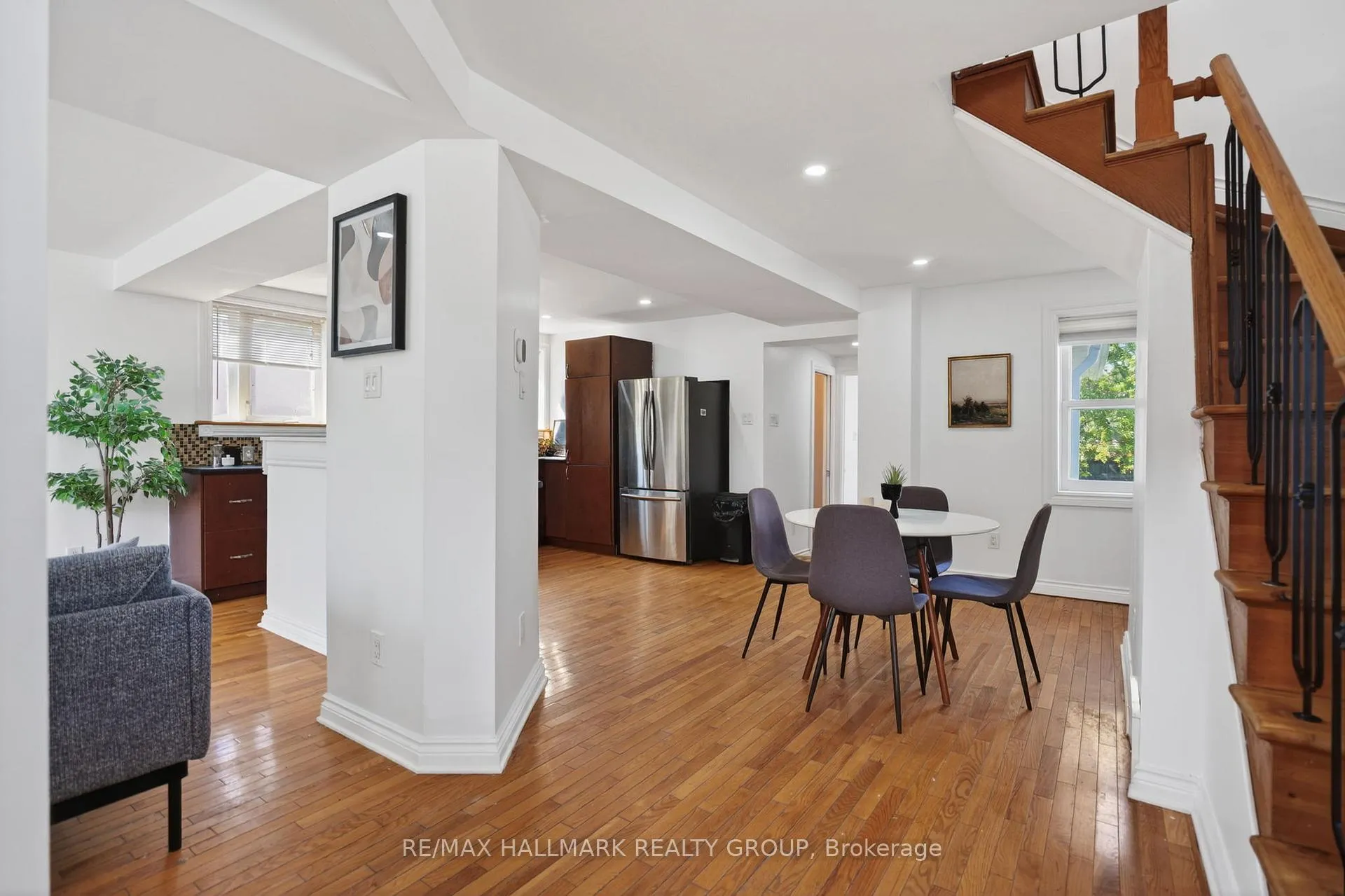 Photo 7 of 3516 Mcbean Street, Ottawa, Richmond — HOMEH