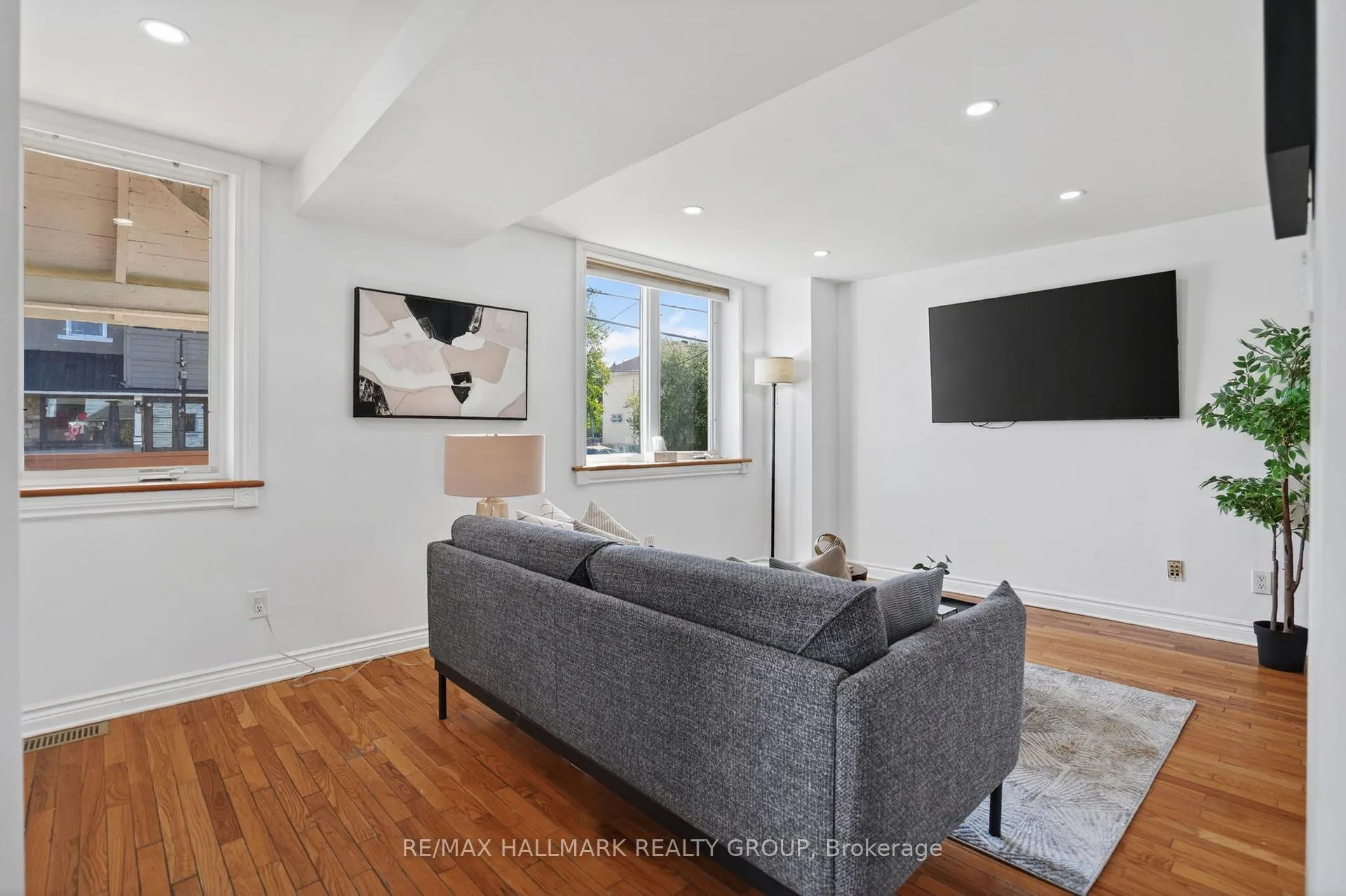 Photo 10 of 3516 Mcbean Street, Ottawa, Richmond — HOMEH