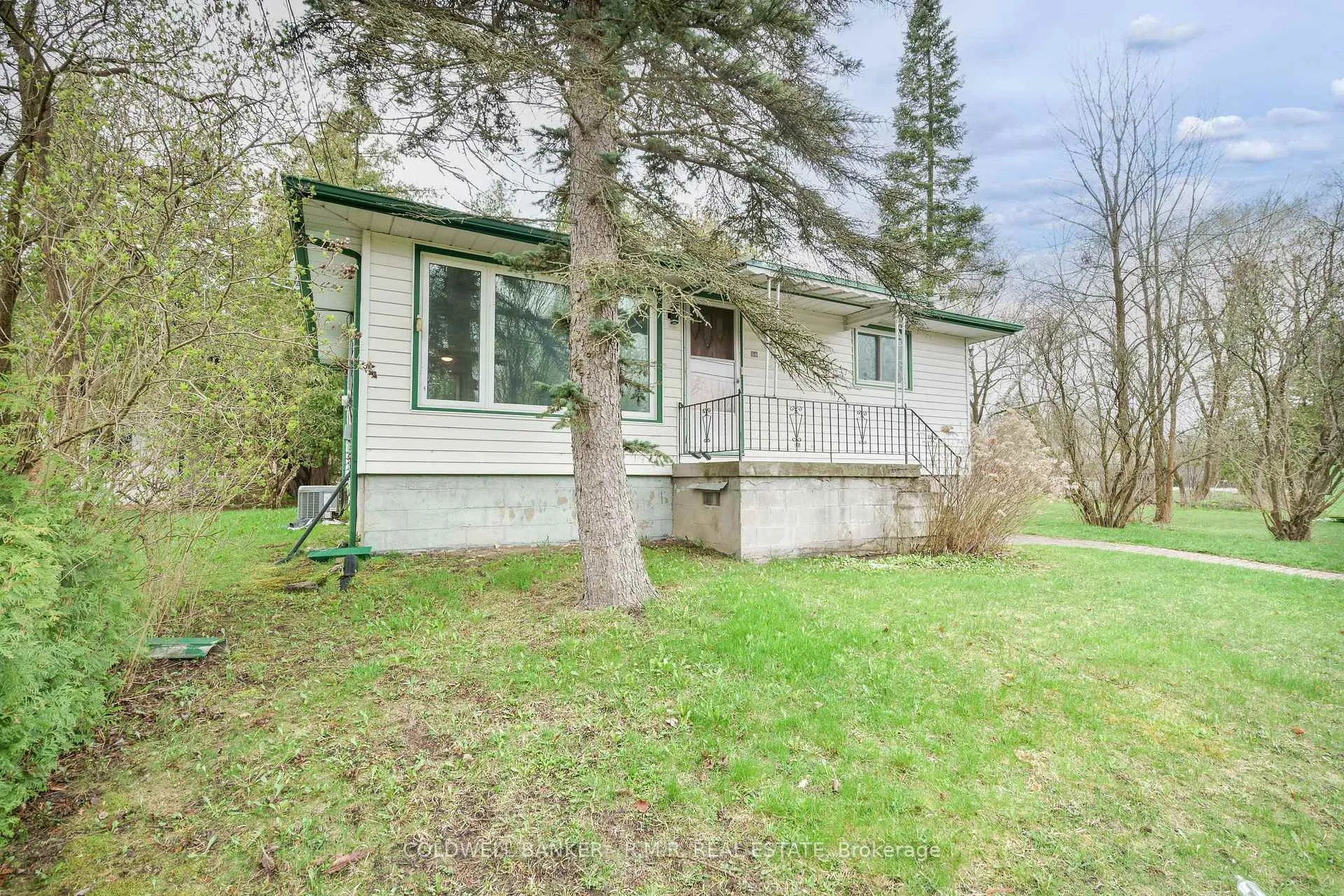 Photo 15 of 66 Edith Street, Georgina, Sutton & Jackson's Point — HOMEH
