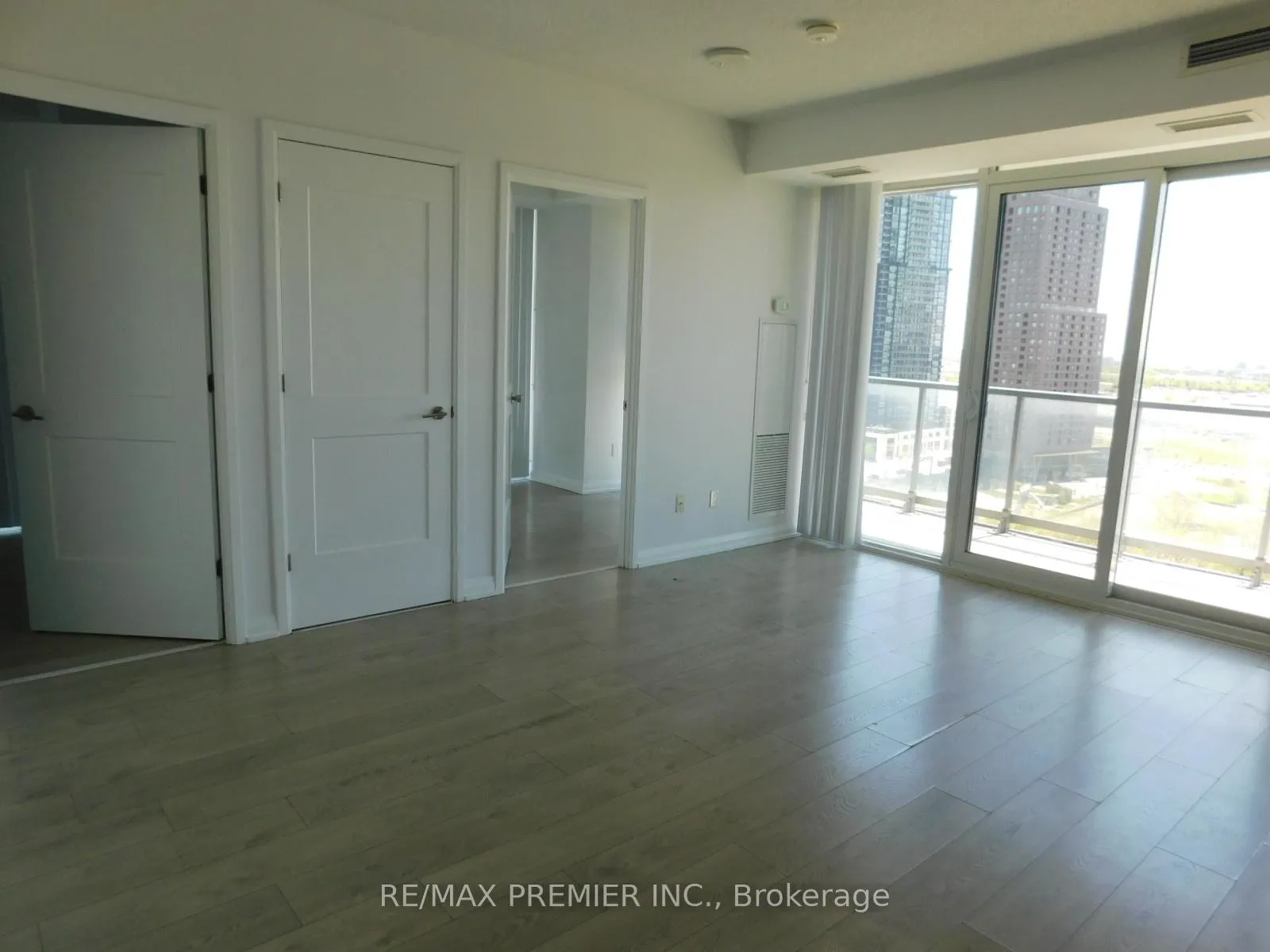 Photo 5 of Unit 1704, 7895 Jane Street, Vaughan, Concord — HOMEH