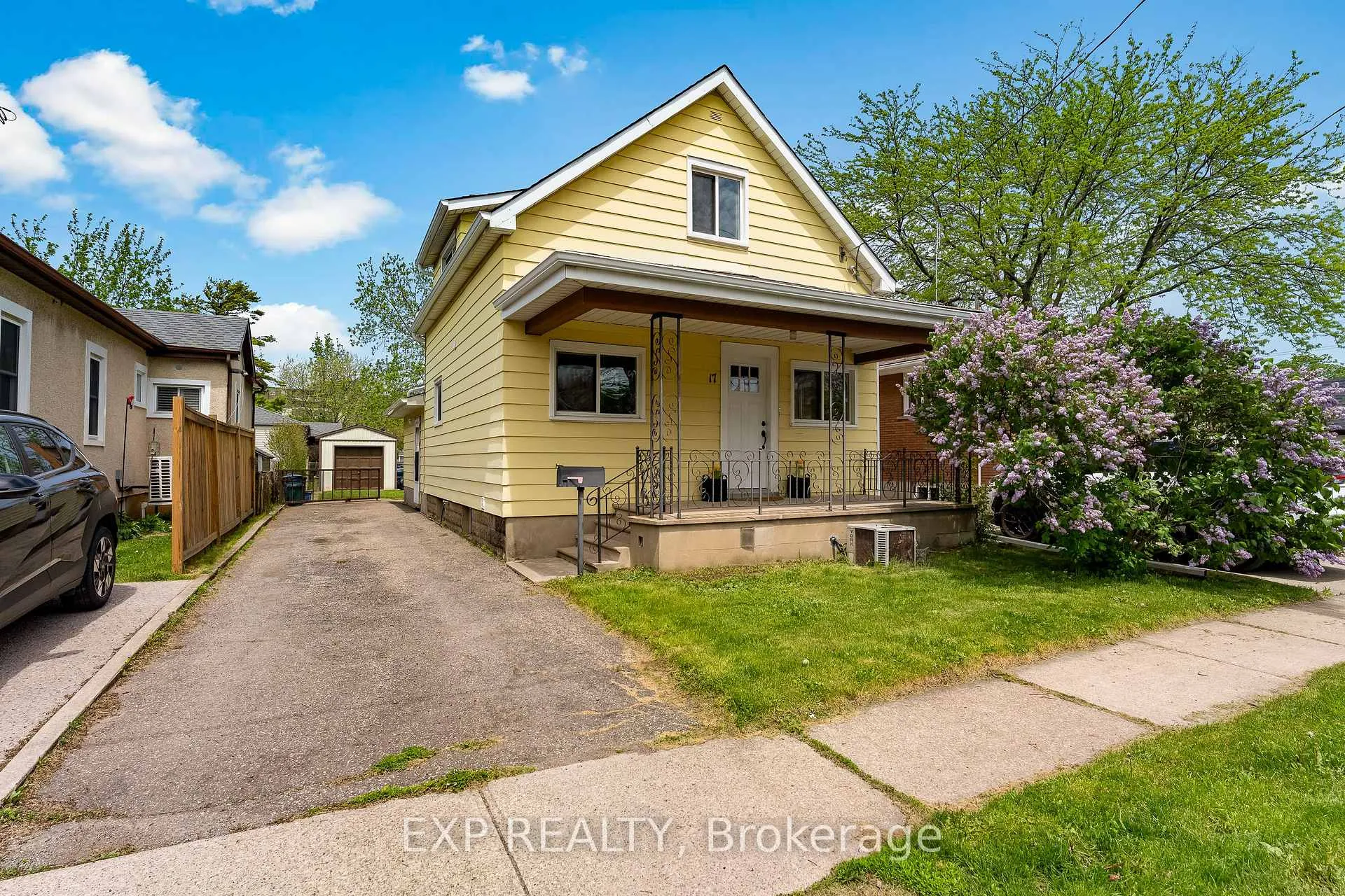 Photo 1 of 17 Moote Street, St. Catharines, Fairview — HOMEH
