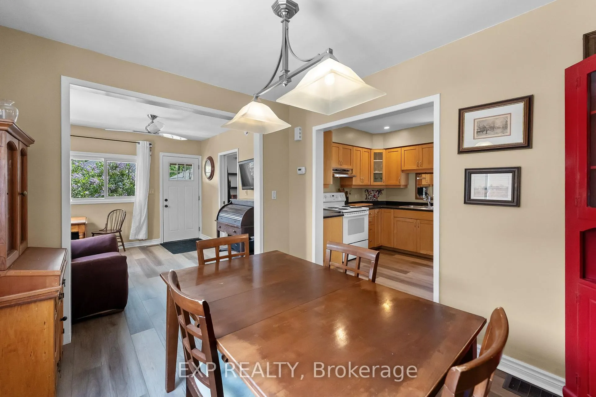 Photo 10 of 17 Moote Street, St. Catharines, Fairview — HOMEH