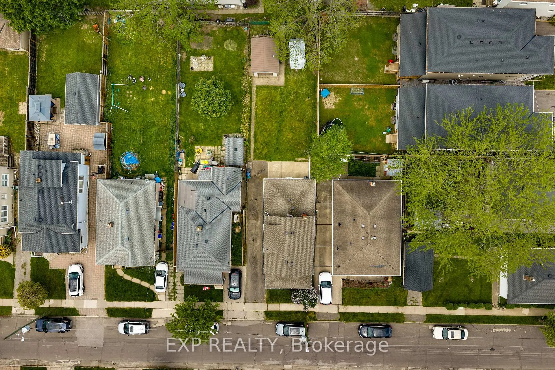 Photo 42 of 17 Moote Street, St. Catharines, Fairview — HOMEH