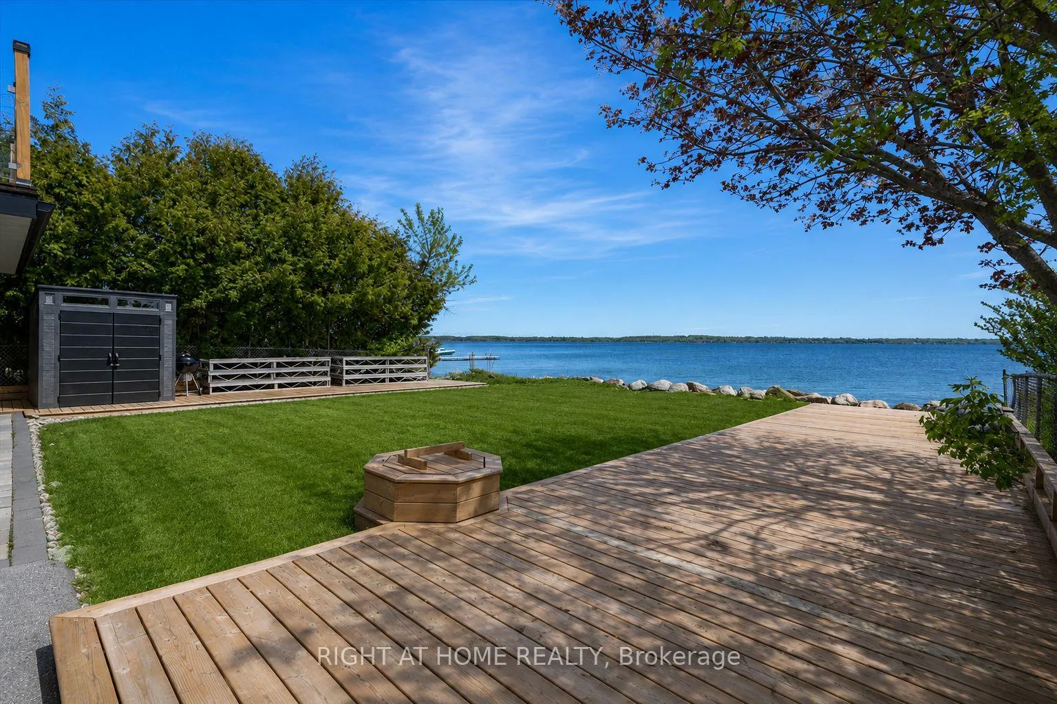 Photo 2 of 405 Limerick Street, Innisfil, Rural Innisfil — HOMEH