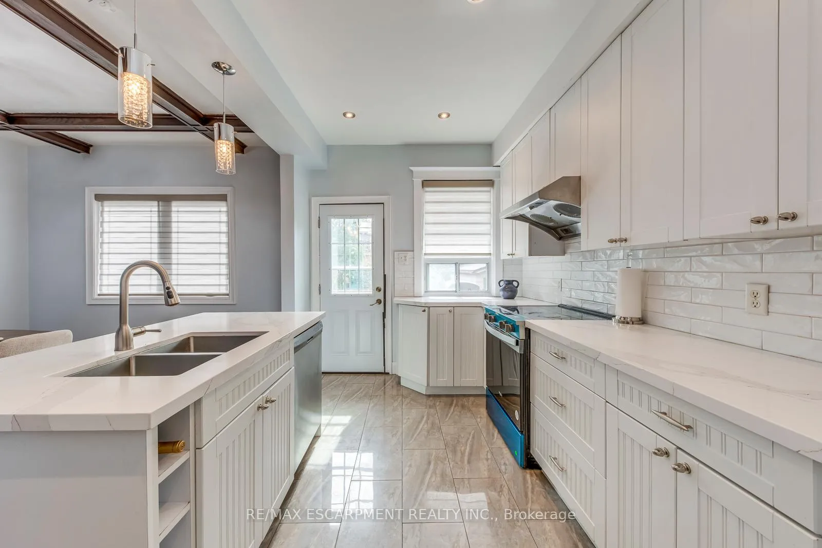 Photo 10 of 108 Runnymede Road, Toronto, High Park-Swansea — HOMEH