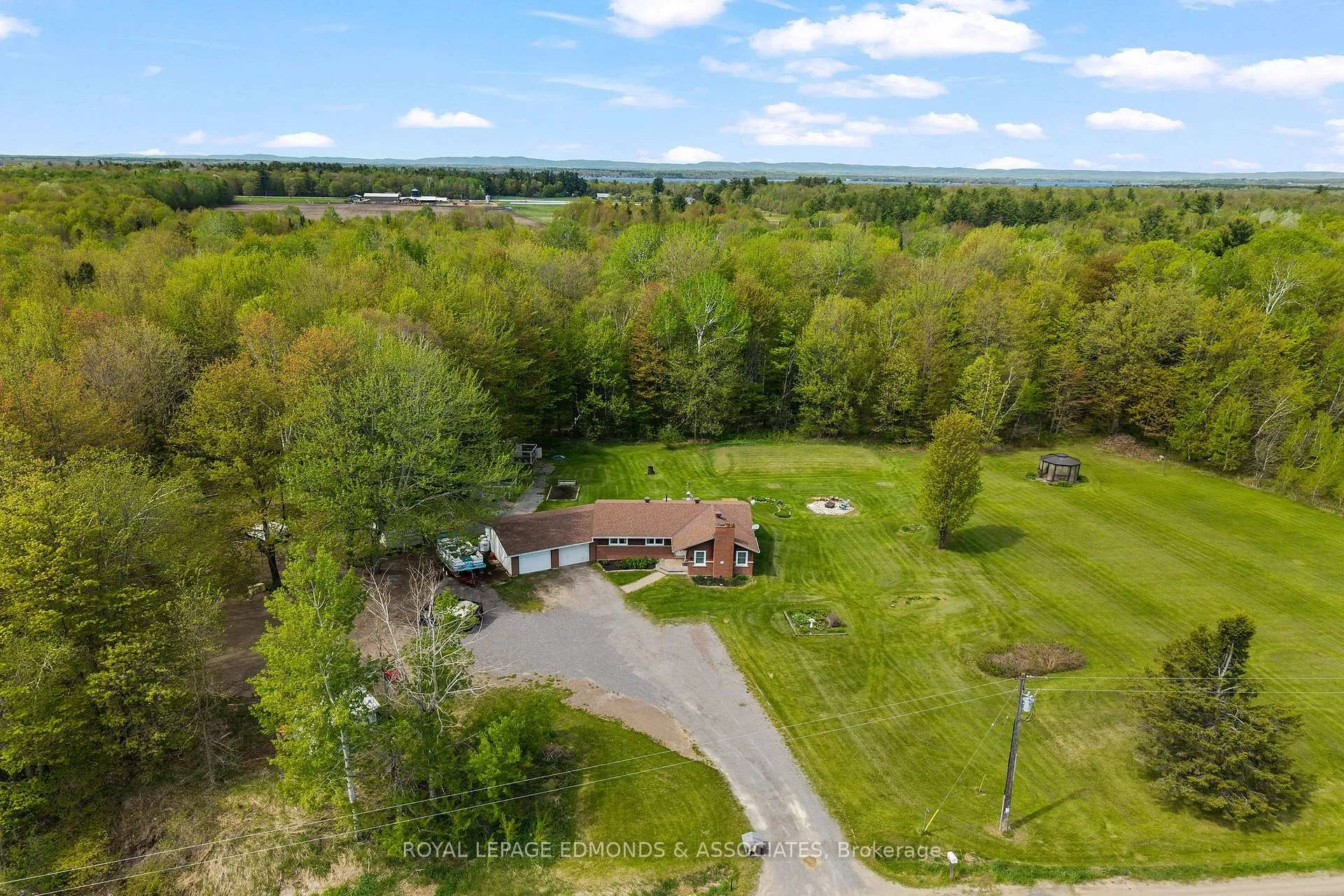 Photo 1 of 346 Hila Road, Whitewater Region, Whitewater Region — HOMEH