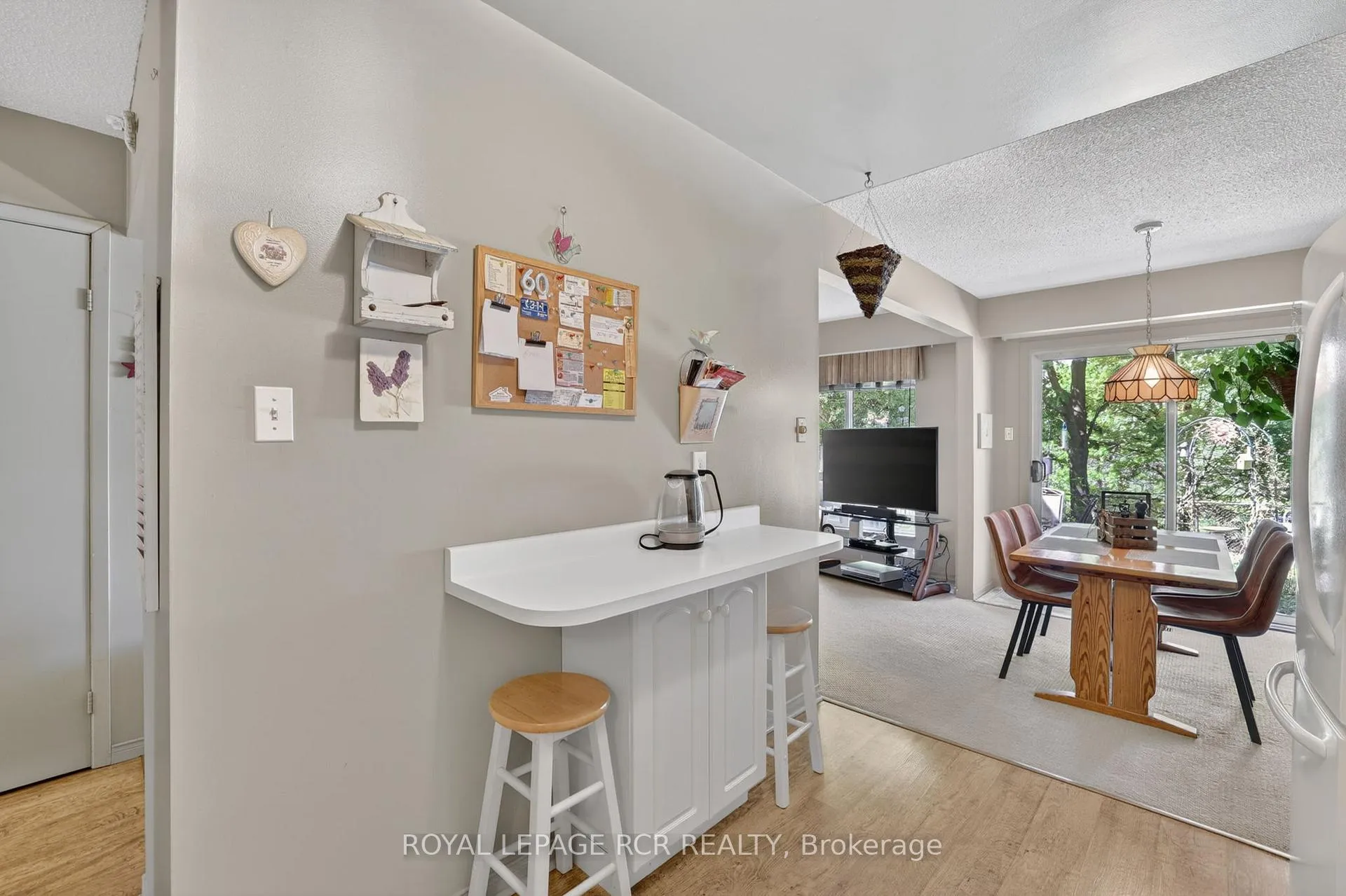Photo 14 of 55 Baronwood Court, Brampton, Brampton North — HOMEH