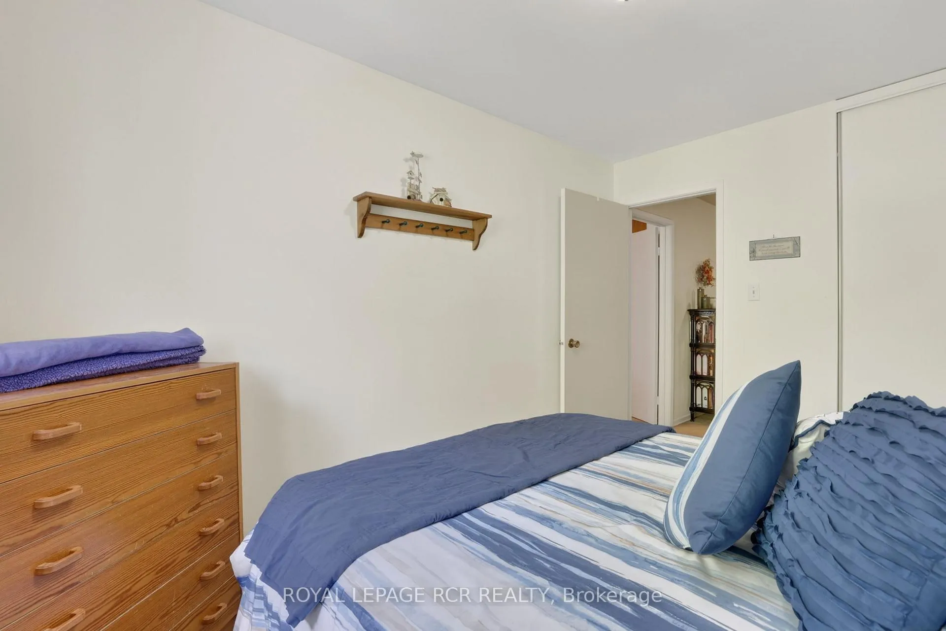 Photo 19 of 55 Baronwood Court, Brampton, Brampton North — HOMEH