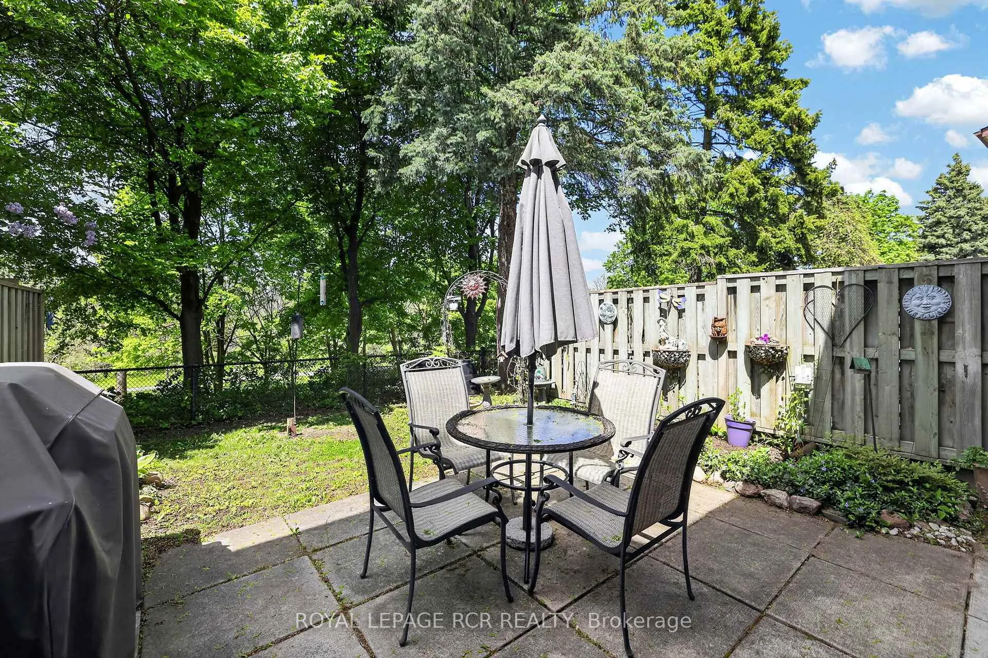 Photo 34 of 55 Baronwood Court, Brampton, Brampton North — HOMEH