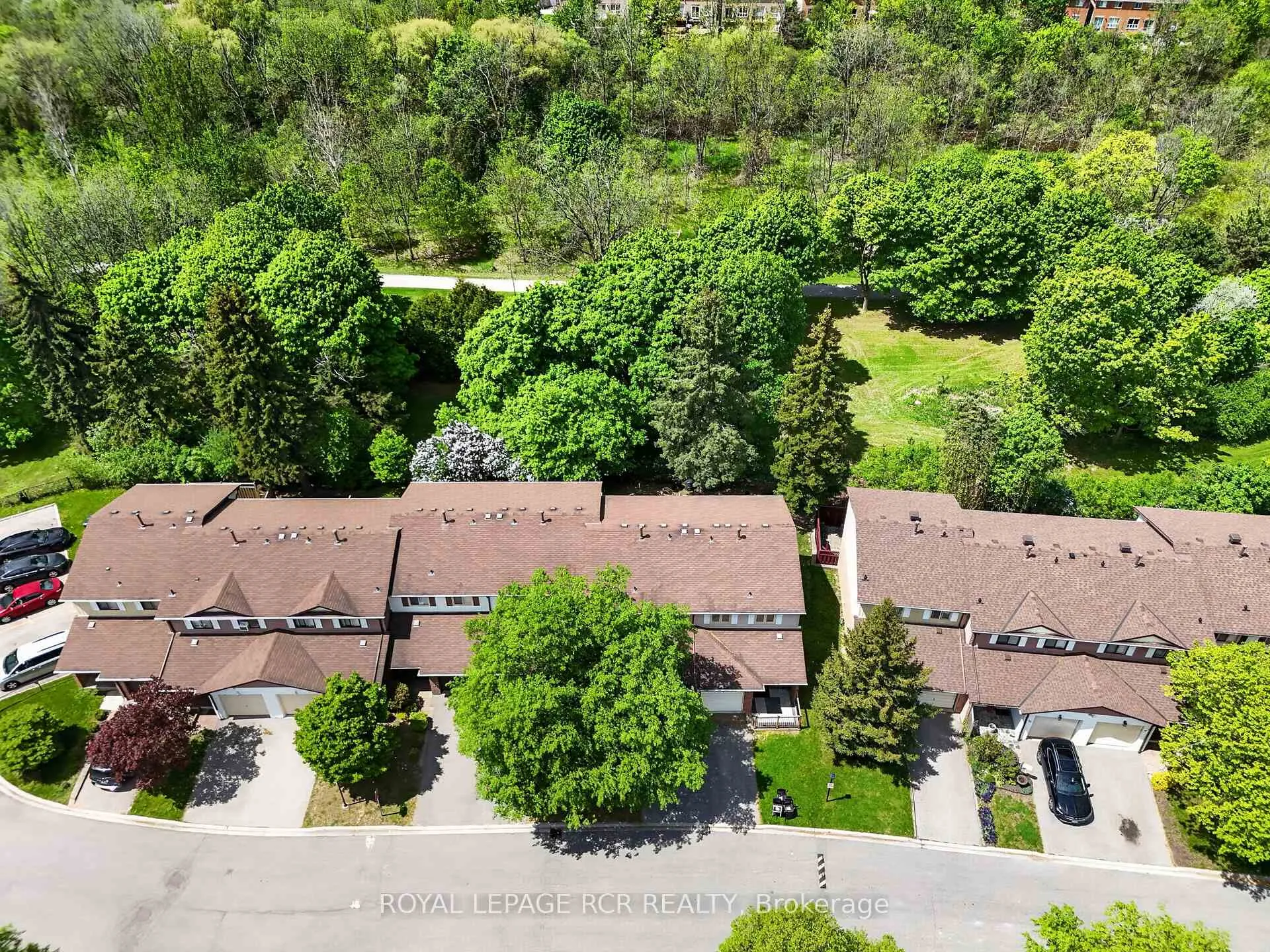 Photo 41 of 55 Baronwood Court, Brampton, Brampton North — HOMEH