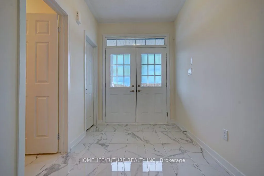 Photo 3 of 978 Rexton Drive, Oshawa, Kedron — HOMEH