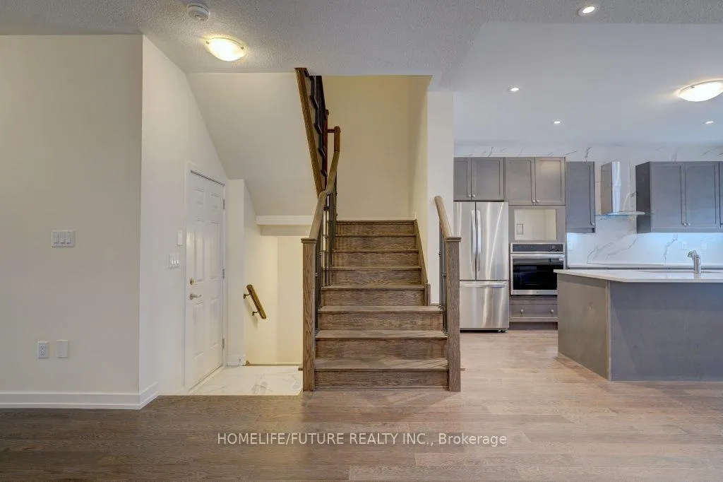 Photo 8 of 978 Rexton Drive, Oshawa, Kedron — HOMEH